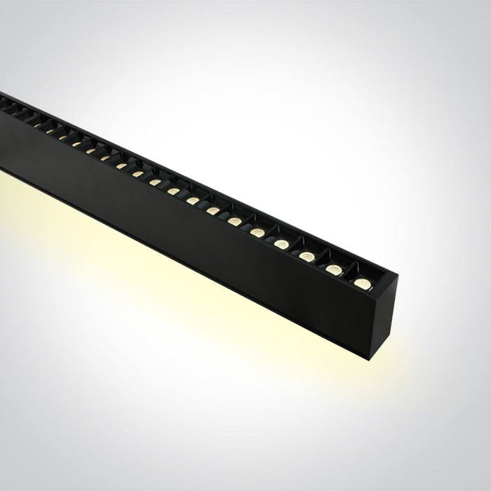 Черен 48pcs Спот 40W 34d UGR17 + UPLIGHT 22W 120d CCT (регулируем цвят на светлината) PV 230V Dark-Light (задълбочен оптичен конус)