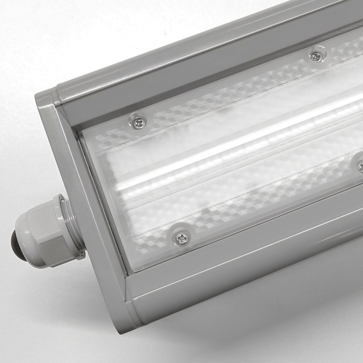 Индустриално LED тяло Hector | 150W | 4000K | IP66
