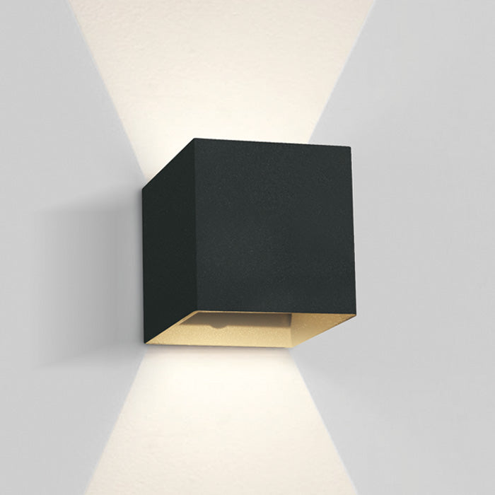 Черен WALL 2x3W WW (топло бяло) IP54 Dark-Light (задълбочен оптичен конус) 100-240V