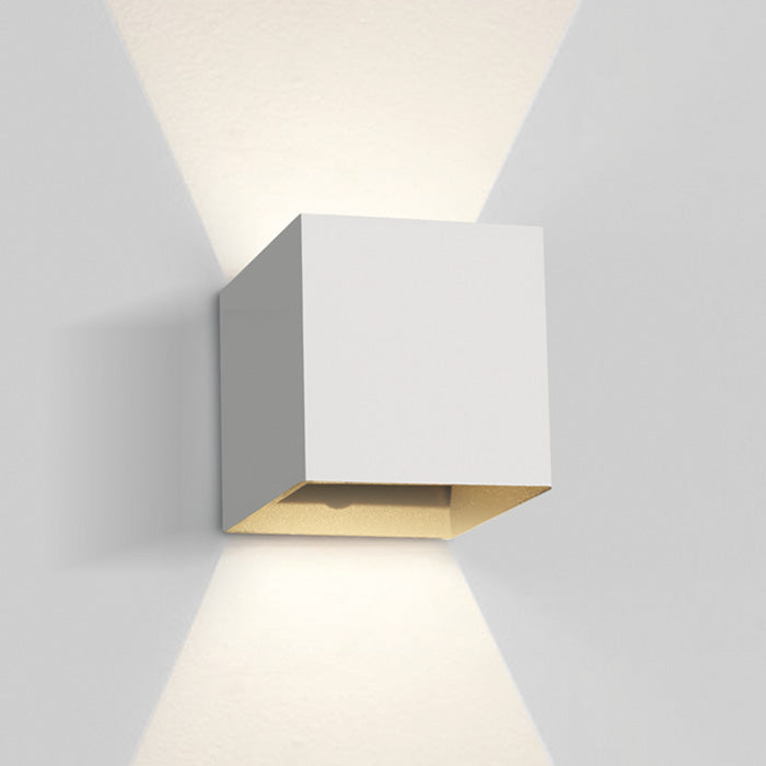 Бял WALL 2x3W WW (топло бяло) IP54 Dark-Light (задълбочен оптичен конус) 100-240V
