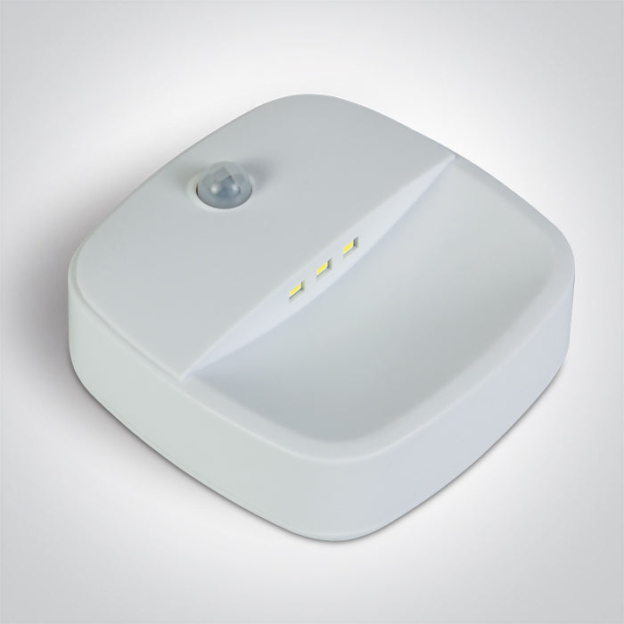 Бял LED 0.5W WW (топло бяло) MOTION SENSOR NIGHT LIGHT