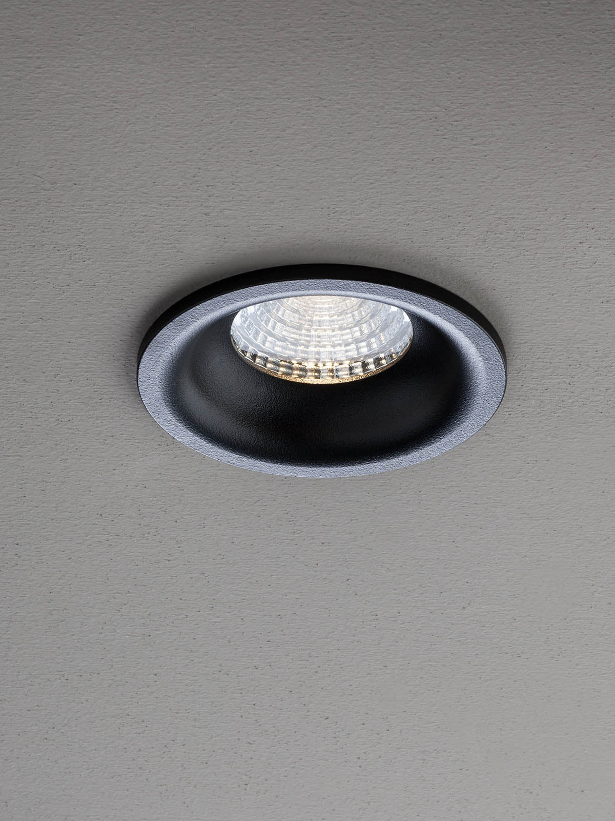 Захранване MT 143 LED черен MBK 9W NW 4000K