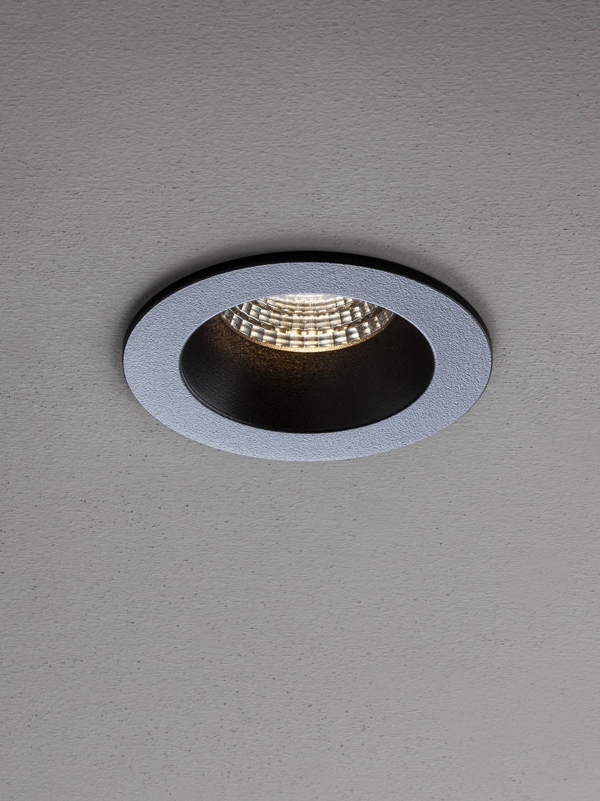 Захранване MT 144 LED черен MBK 9W NW 4000K