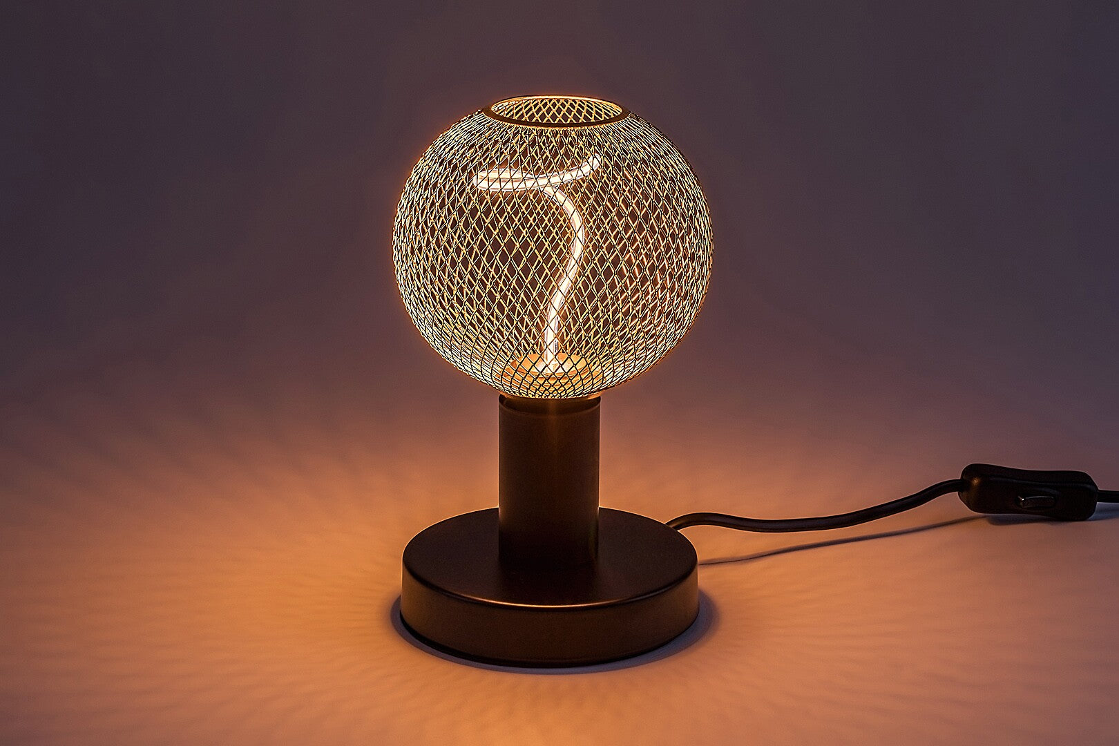 Филаментна LED крушка, E27 G125,5W,270lm,1800K, златисто