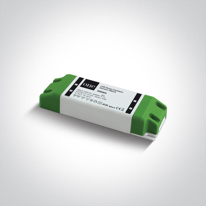 Захранващ драйвер 700mA 4-8W 230V