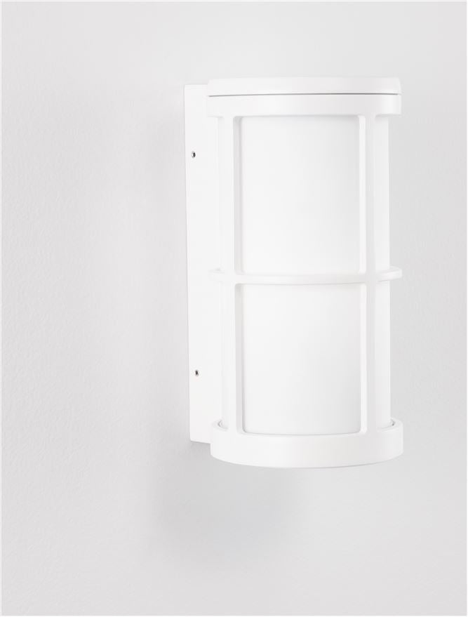 Градинска лампа STONE 12W Пясъчно бял алуминий и акрил IP54 E27 ⌀12 W15 H23см без крушка