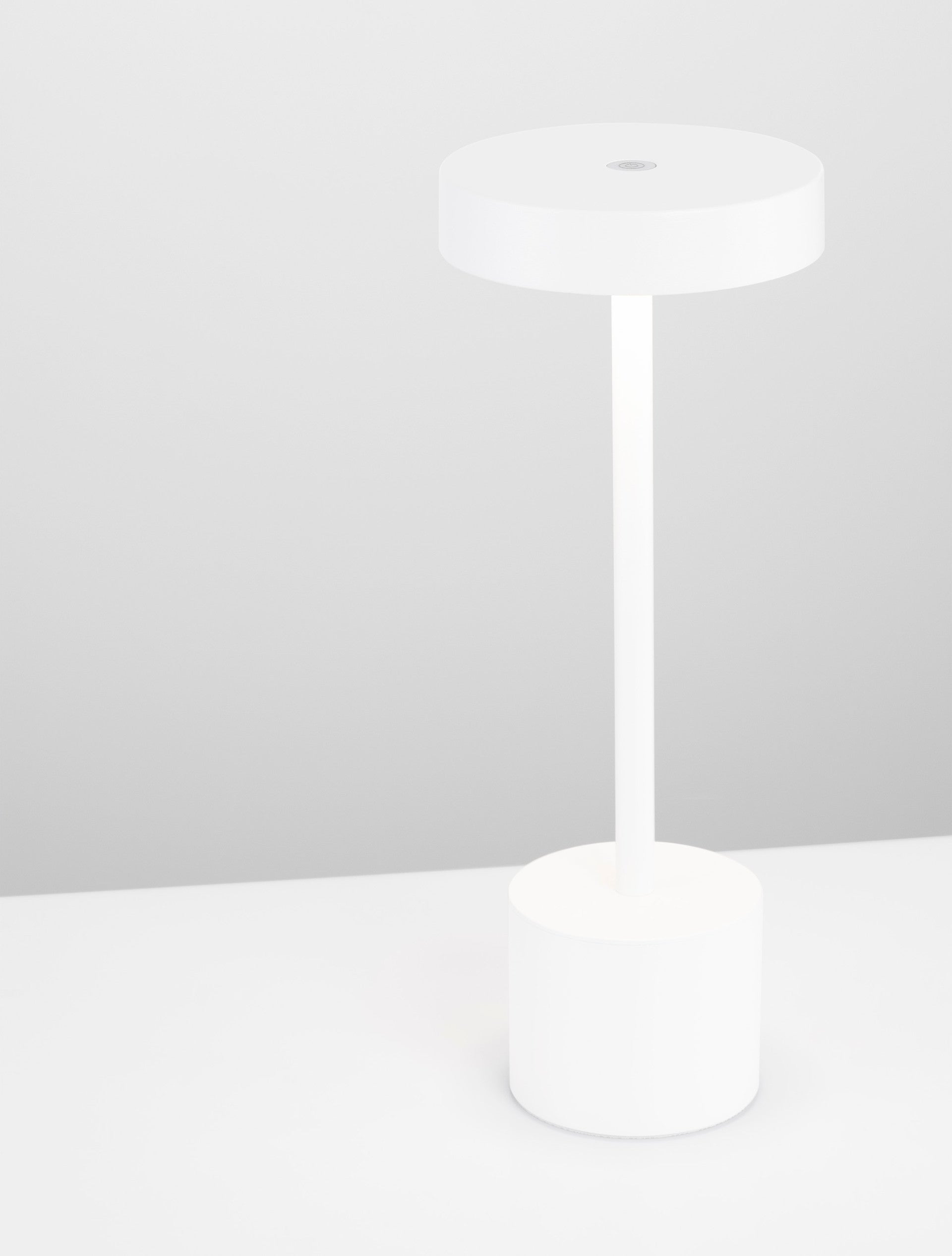 Външна настолна лампа FUMO 2W Пясъчно бял алуминий и акрил IP54