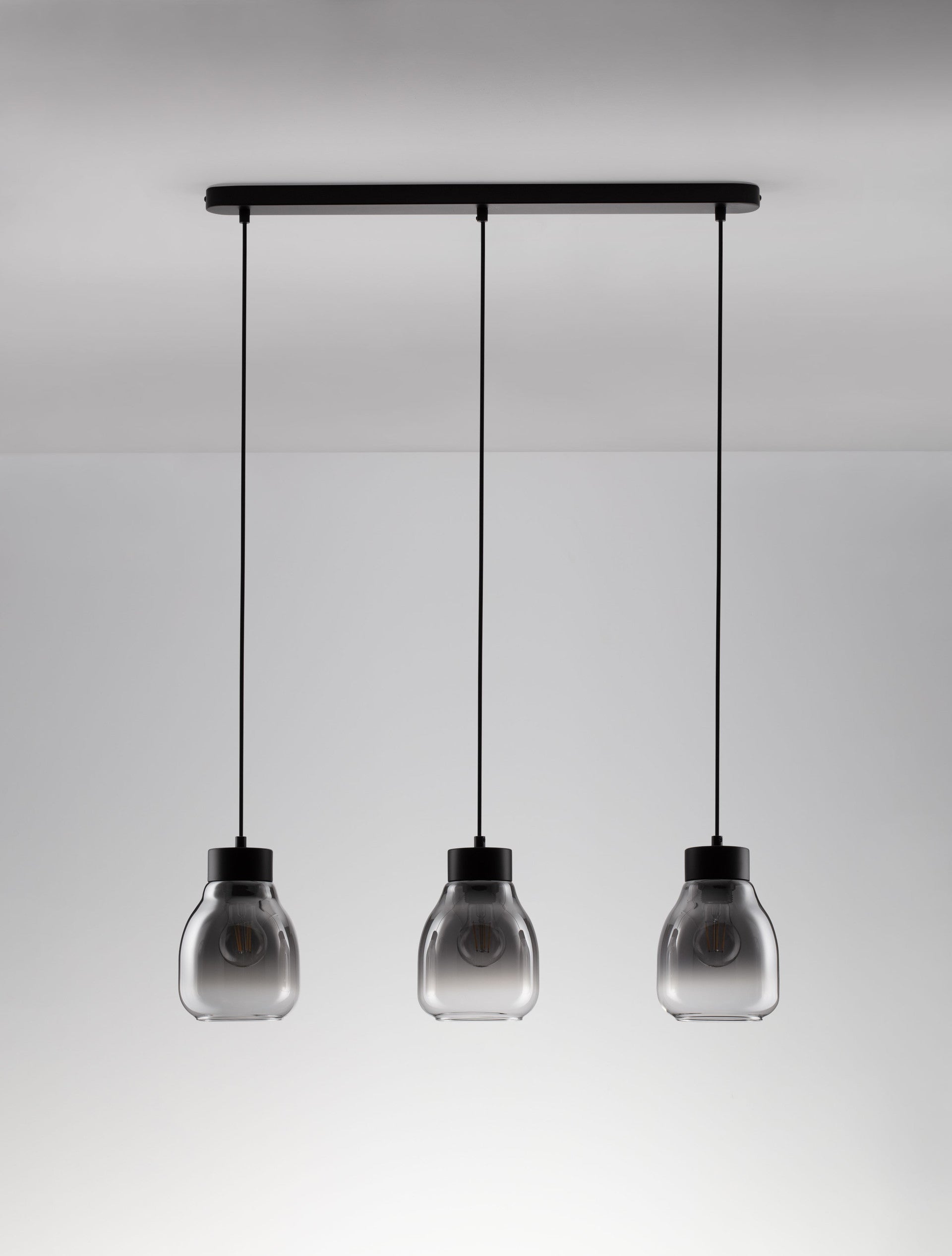 Висящо осветително тяло (пендел) BLACU 36W LED Черен метал Градиентно опушено стъкло L75 W15 H120см