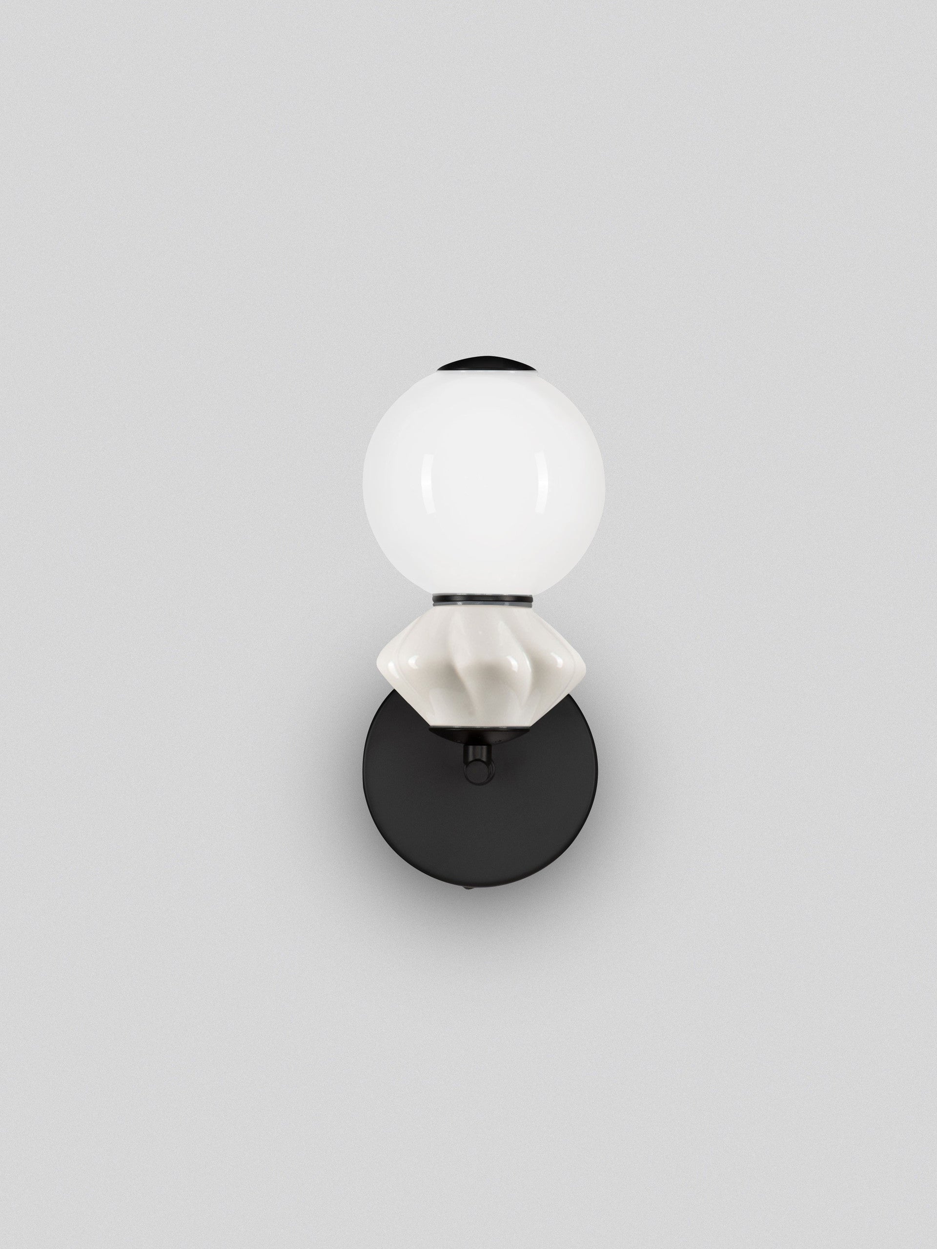 Настолна лампа PALLINA LED 6W 220-240V ⌀12 W19.5 H28см Светло сива керамика Опалово стъкло Матово черен метал