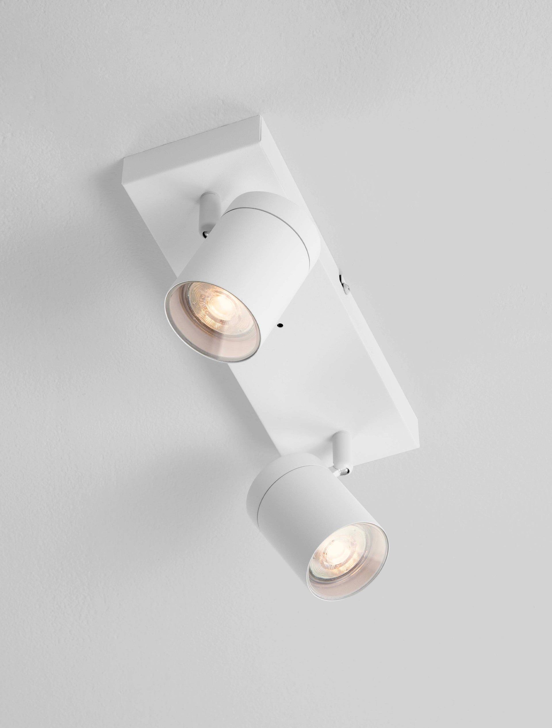Висящо осветително тяло (пендел) ALMA 20W GU10 Пясъчно бял алуминий IP44