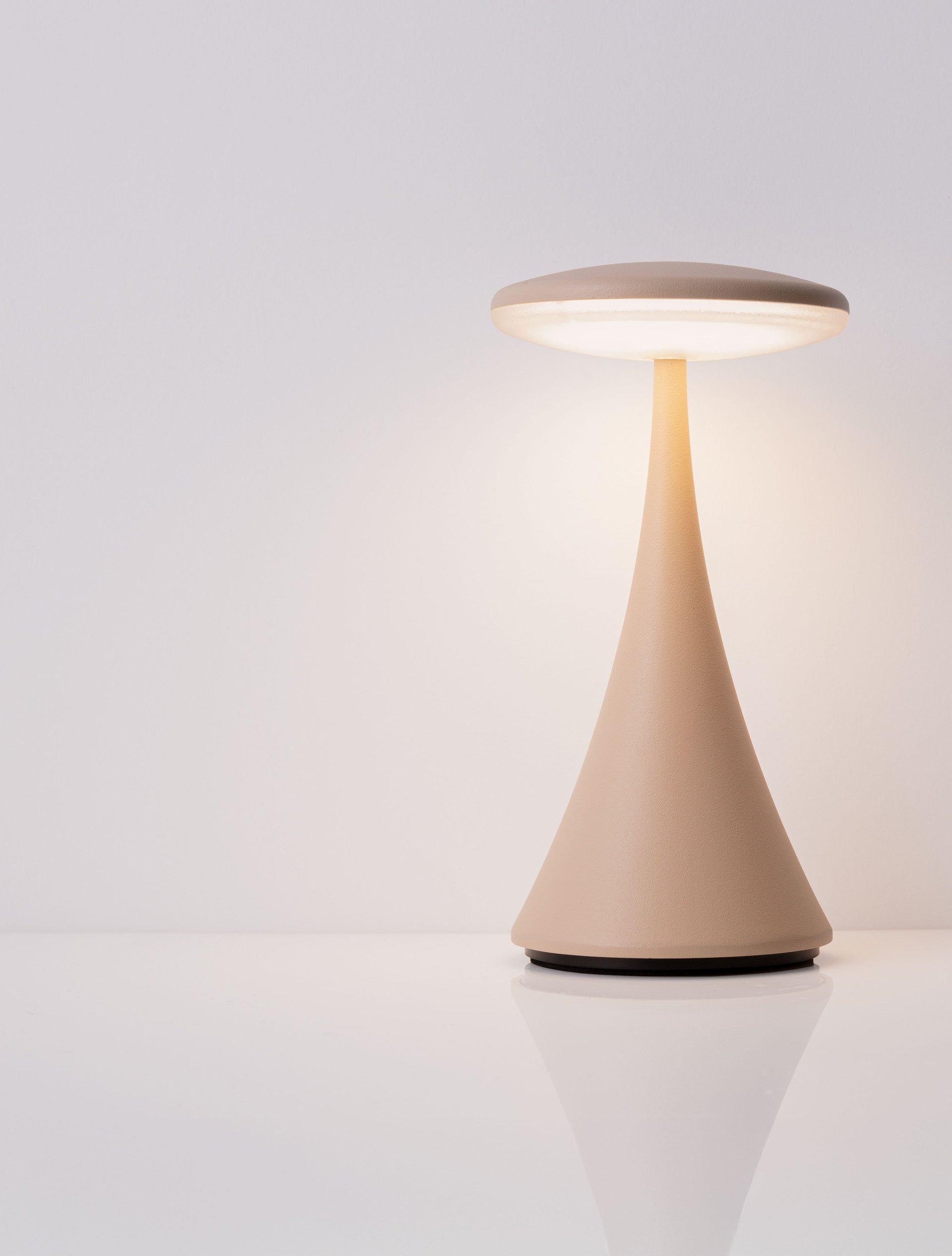 Външен аплик ELBO 2W LED Крем леят алуминий мат поликарбонат