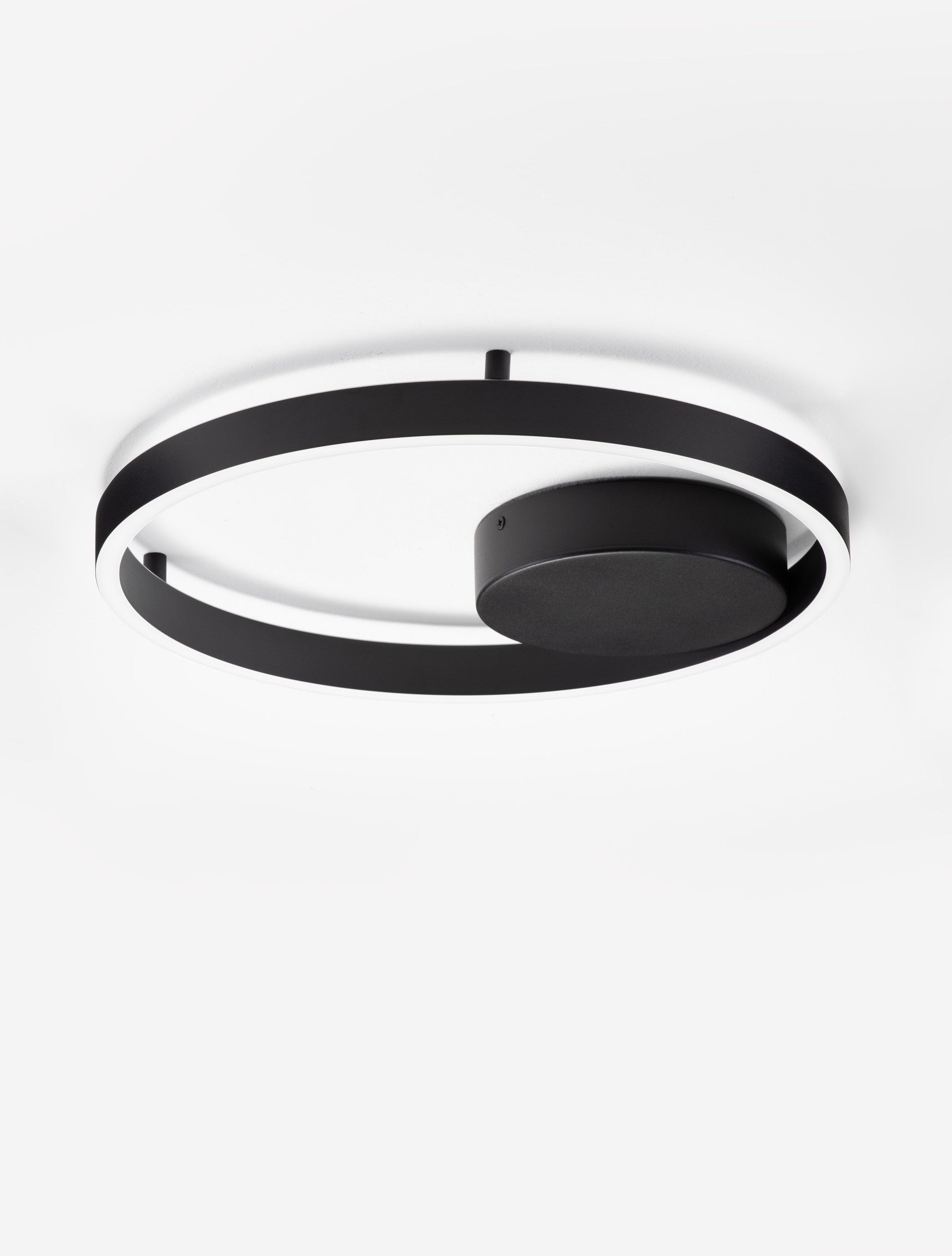 Висящо осветително тяло (пендел) HEDRA LED 40W Пясъчно черен метал, алуминий и акрил ⌀40 H5см