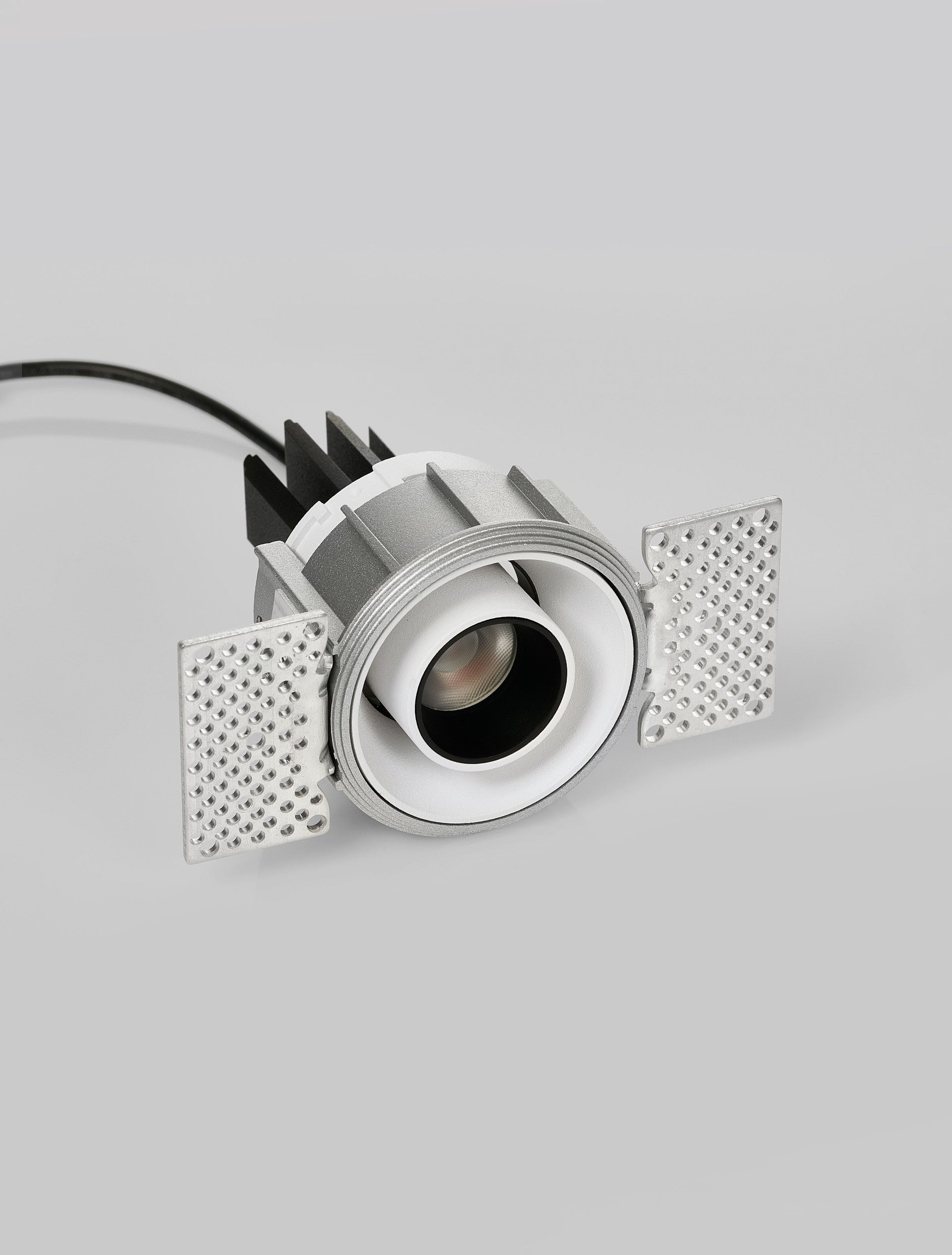 LED спот OTIUM 7W Регулируем Trimless Матово бял