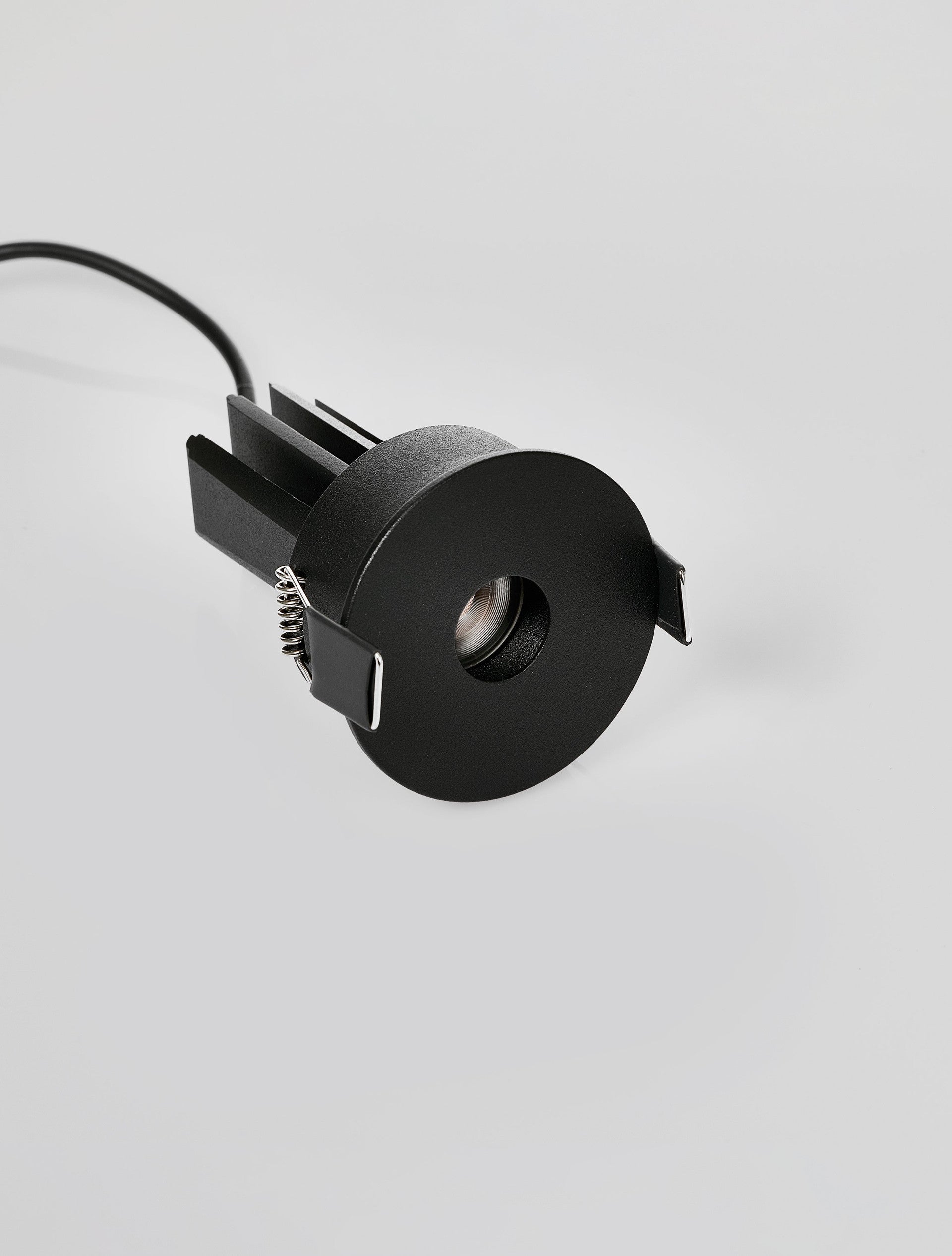 LED спот HOLLOW 7W 3000K Регулируем безрамков Черен ⌀60 H82мм
