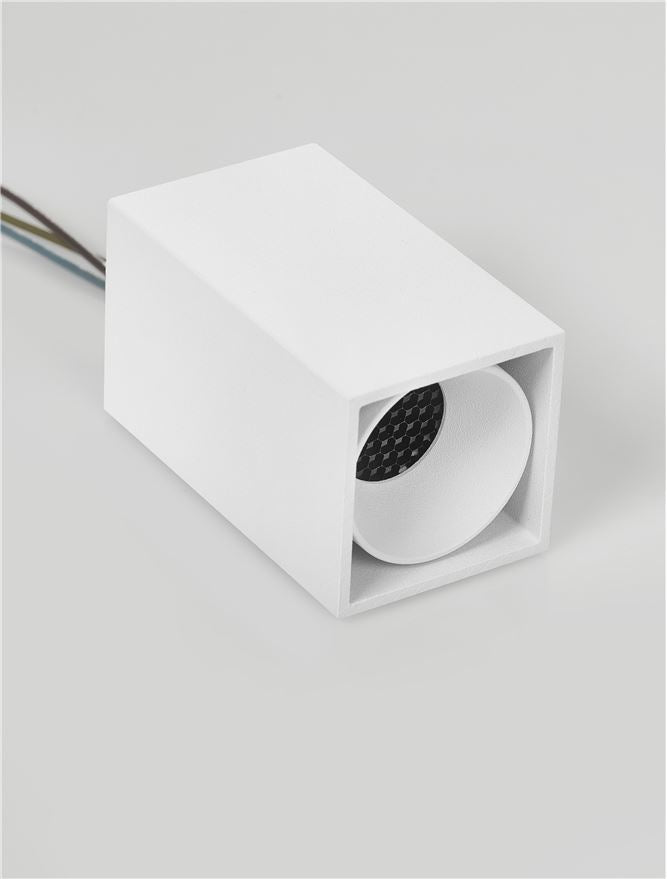 Аксесоар DATUM 5W 3000K Текстура Бял