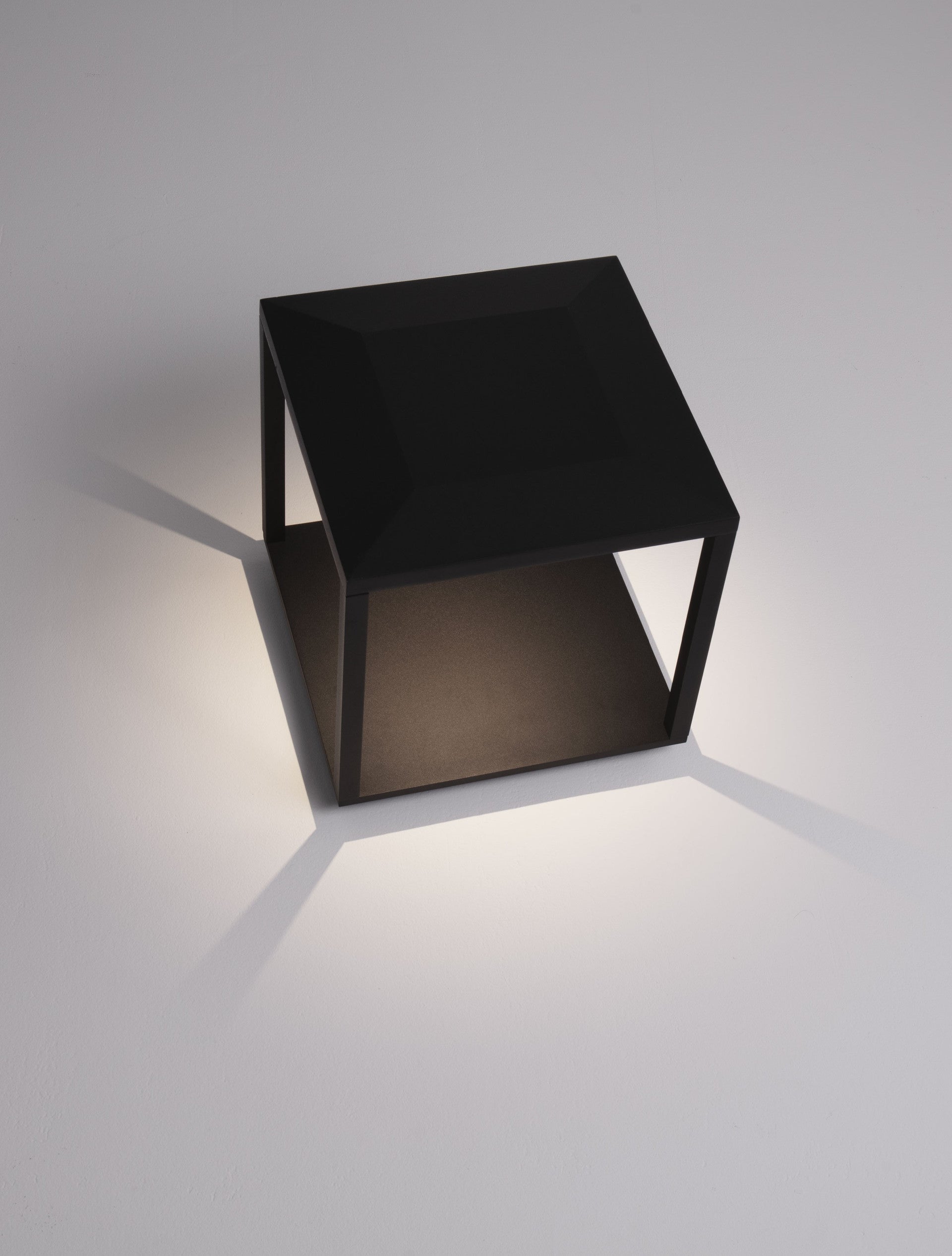 Външна стенна лампа PRIVE LED 15W Sandy Black Алуминий и стъкло Д35 Ш35 В36см IP65