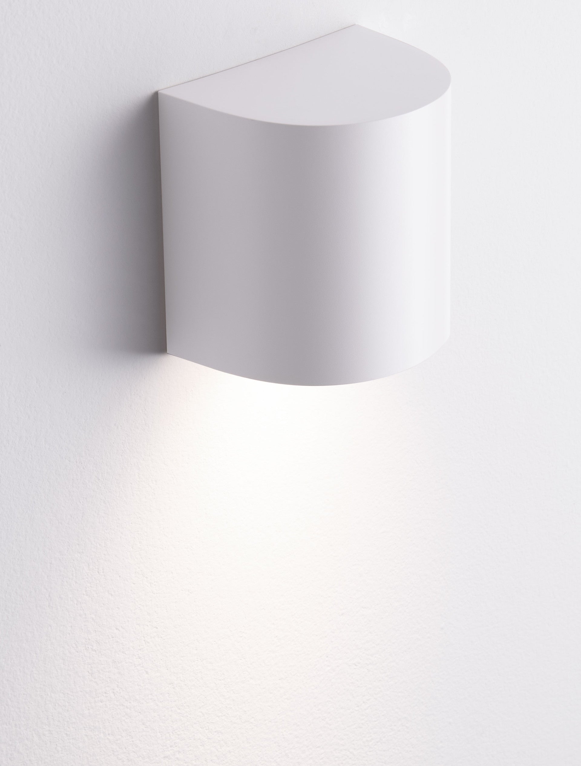 Външна стенна лампа YORK 10W GU10 LED пясъчно бял акрил и поликарбонат IP65 без крушка