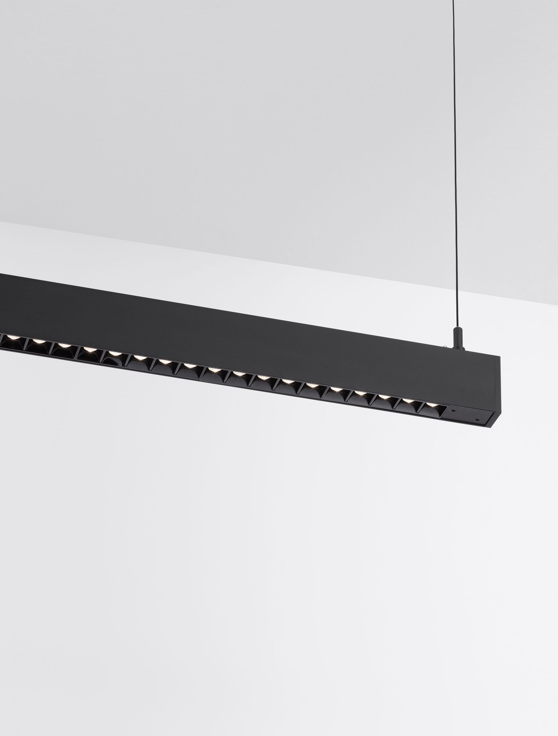 Техническо осветление SMART LINA офис LED 16W 4000K димируем с датчик Бял/Черен L1252 W35 H70мм