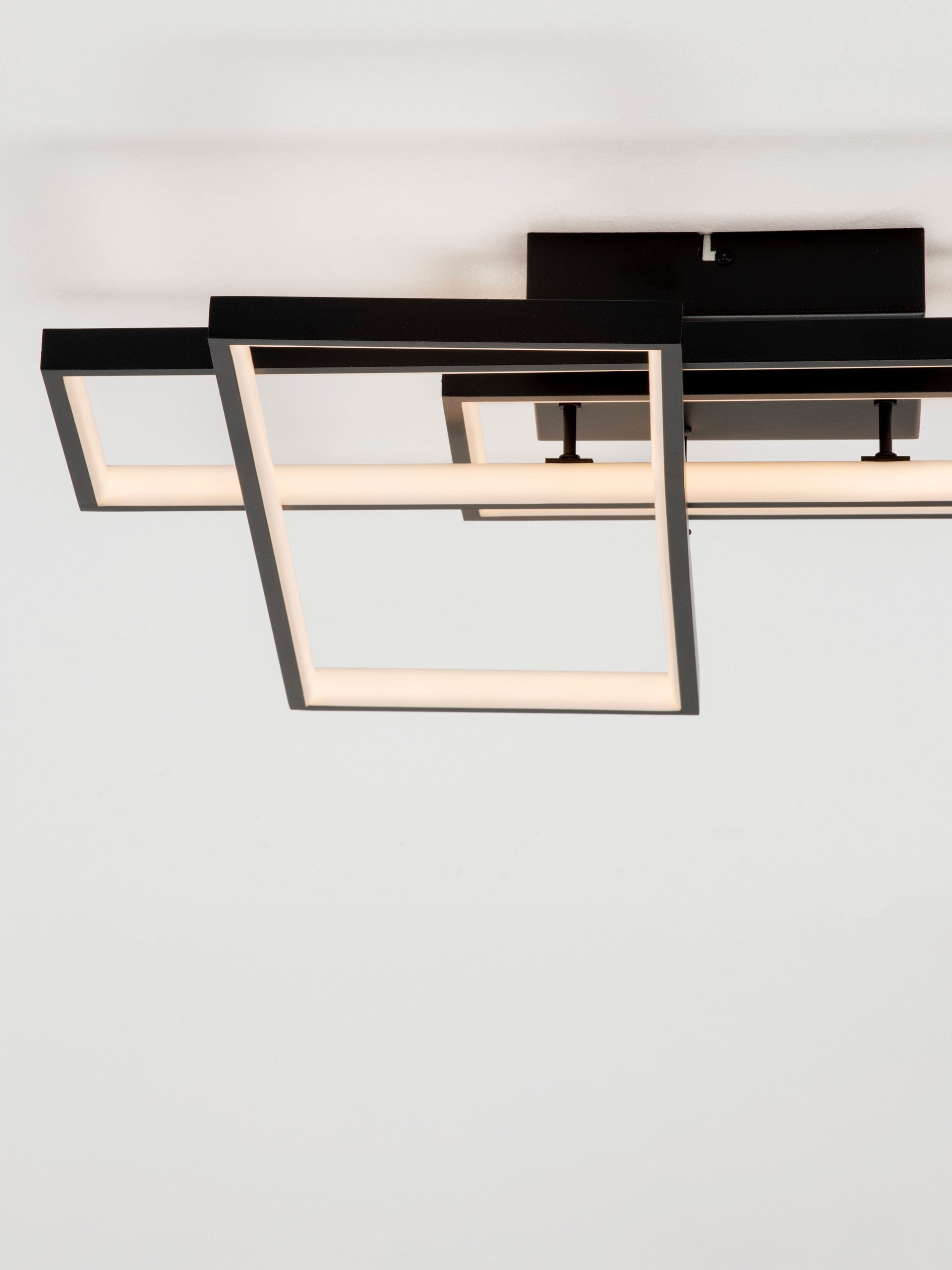 Настолна лампа ALIS 48W LED пясъчно черен алуминий и акрил