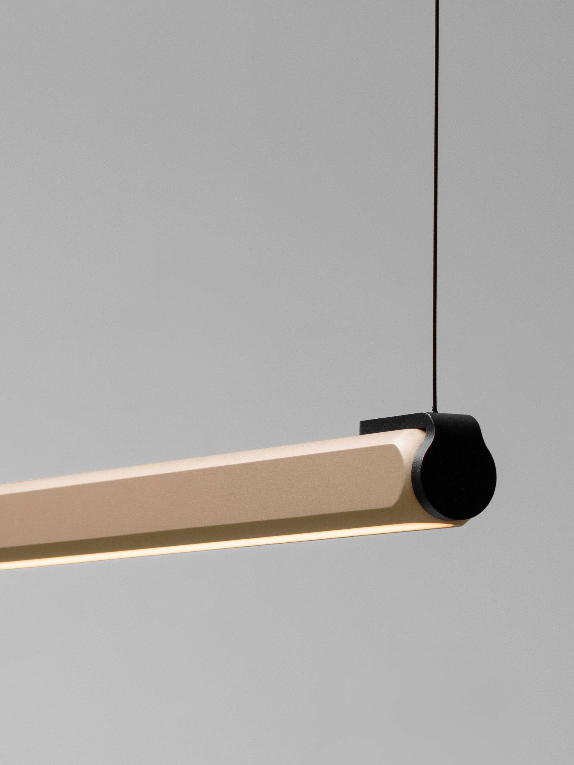 Подова лампа LIOS LED 28W 220-240V Шампанско злато алуминий матово черна основа L123 W2.5 H200см