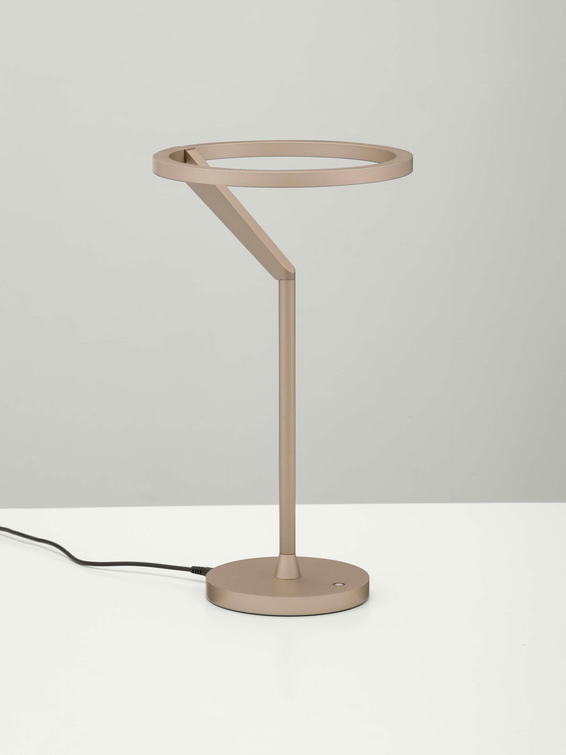 Висящо осветително тяло (пендел) TILIA LED 16W 220-240V Шампанско злато алуминий ⌀22 H38см сензор