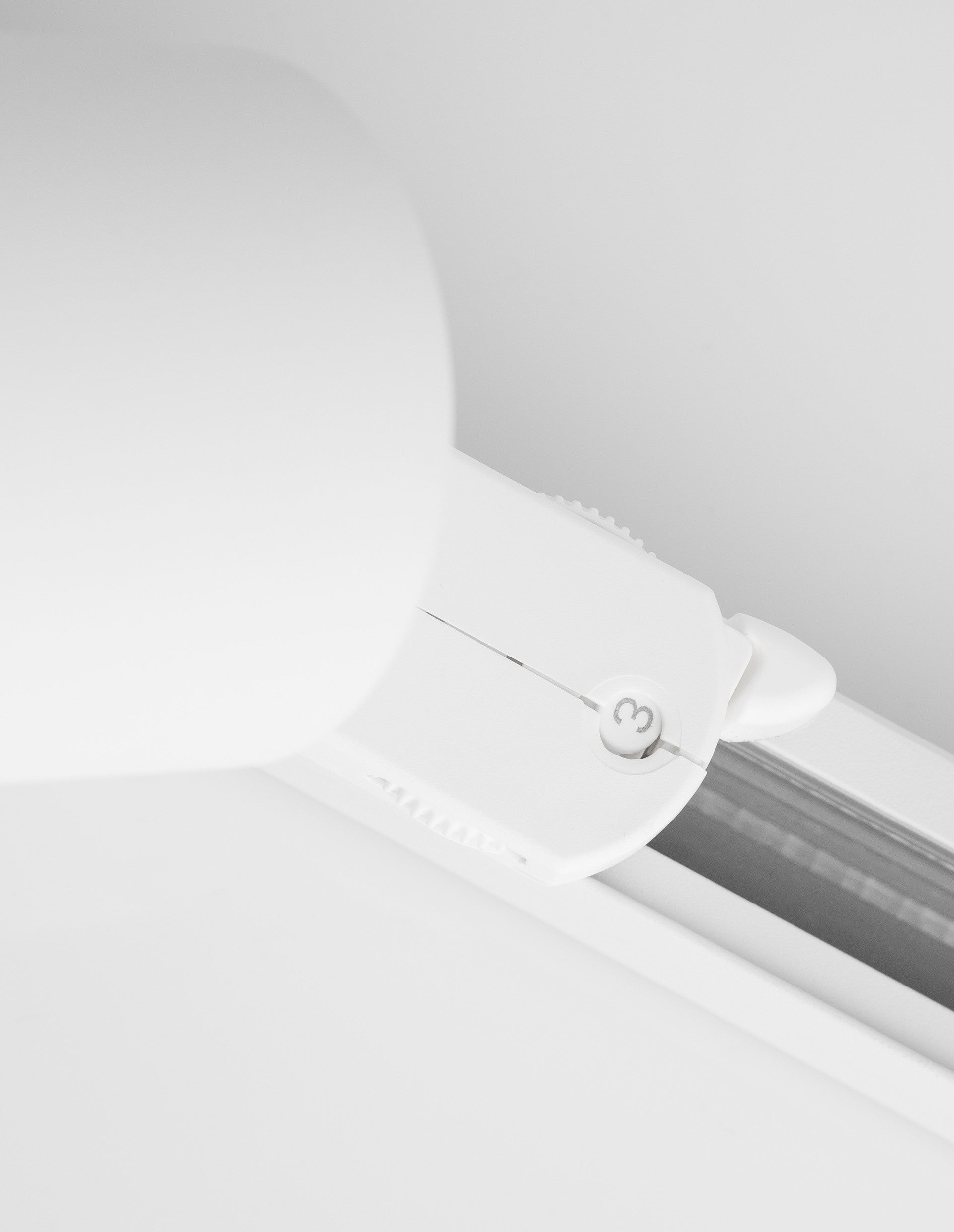 Техническо осветление LAVISH LED24W 3000K ⌀60 Пясъчно бял