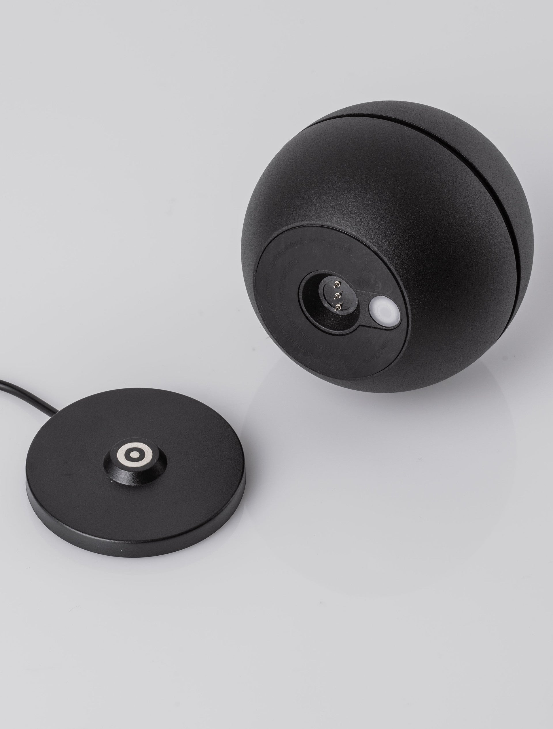Външна стенна лампа PUK 2W LED, пясъчночерна, алуминий, поликарбонат