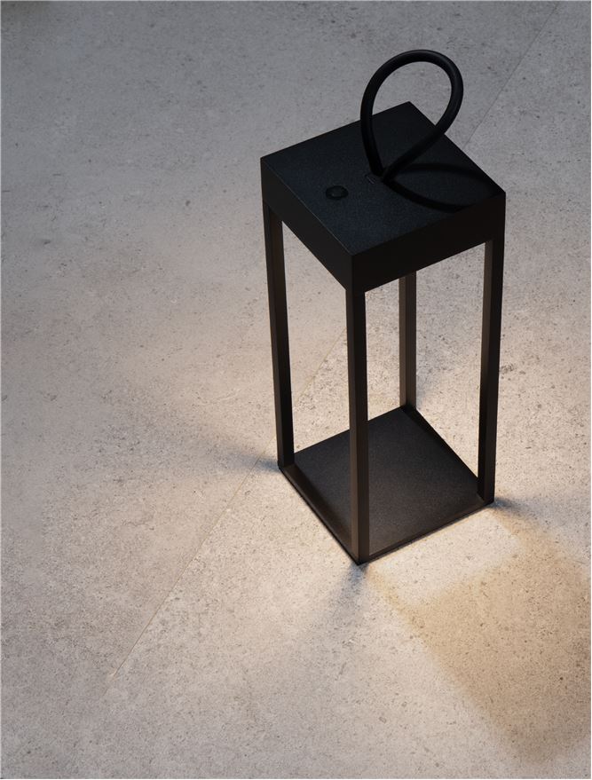 Външен аплик LUCIA 4W LED Пясъчно черен алуминий IP54