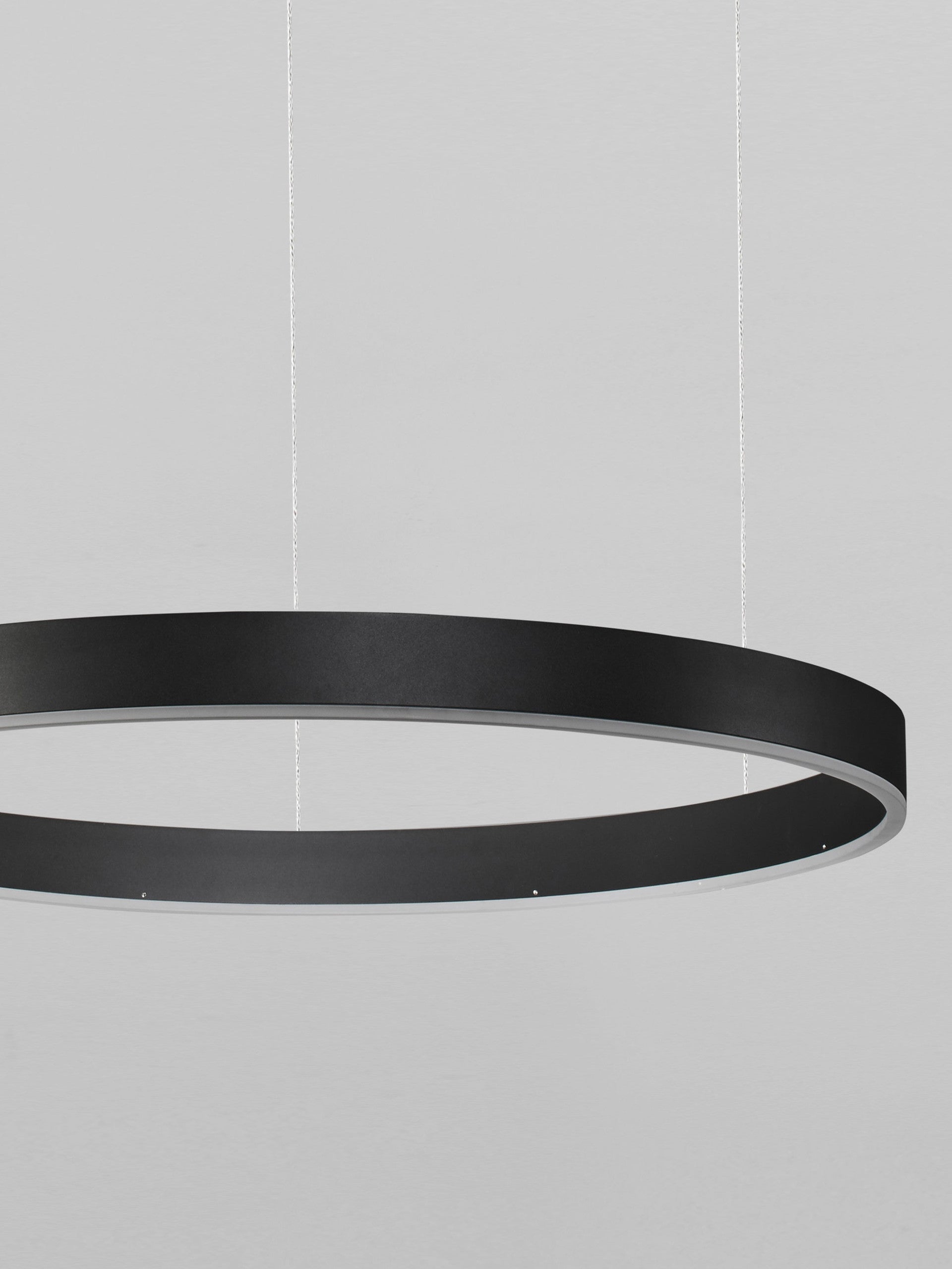 Висящо осветително тяло (пендел) MOTIF LED 40W 230V Триак димируем Пясъчно черен алуминий и акрил Регулируема височина ⌀60 H200см