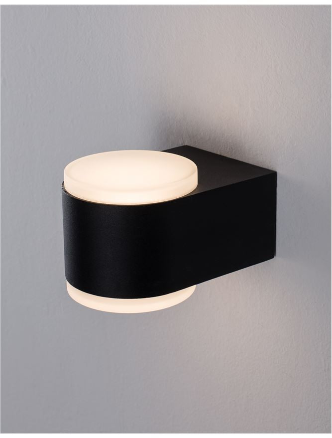 Външен аплик NUS 2x4W LED Пясъчно черен леят алуминий и акрил IP54 3000K