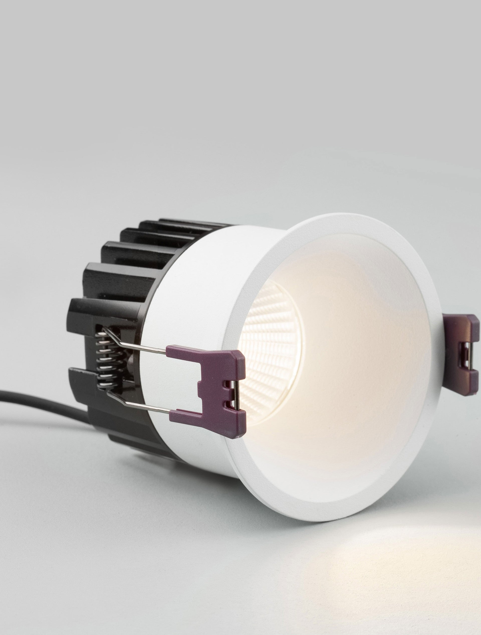 Външен аплик BLADE 12W LED Пясъчно бял алуминий