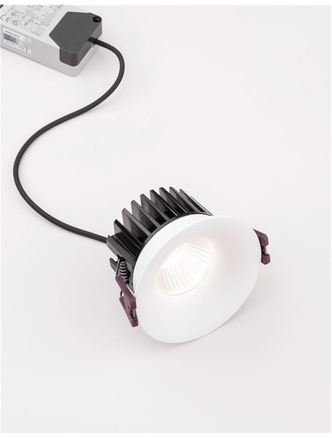 Външен аплик BLADE 12W LED Пясъчно бял алуминий