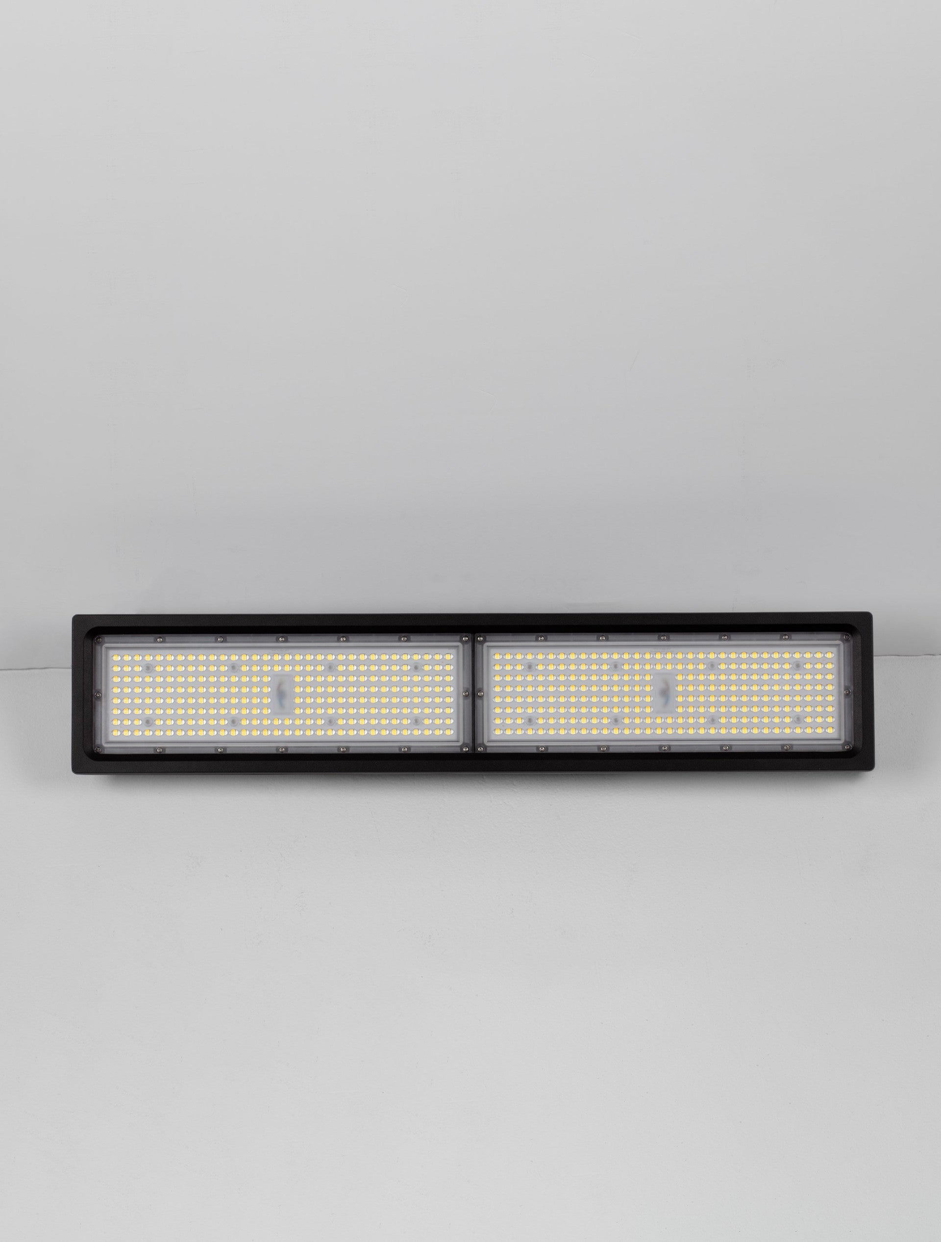 Техническо осветление LINEAR HB 100W 5000K IP65 Диммируемо Черно