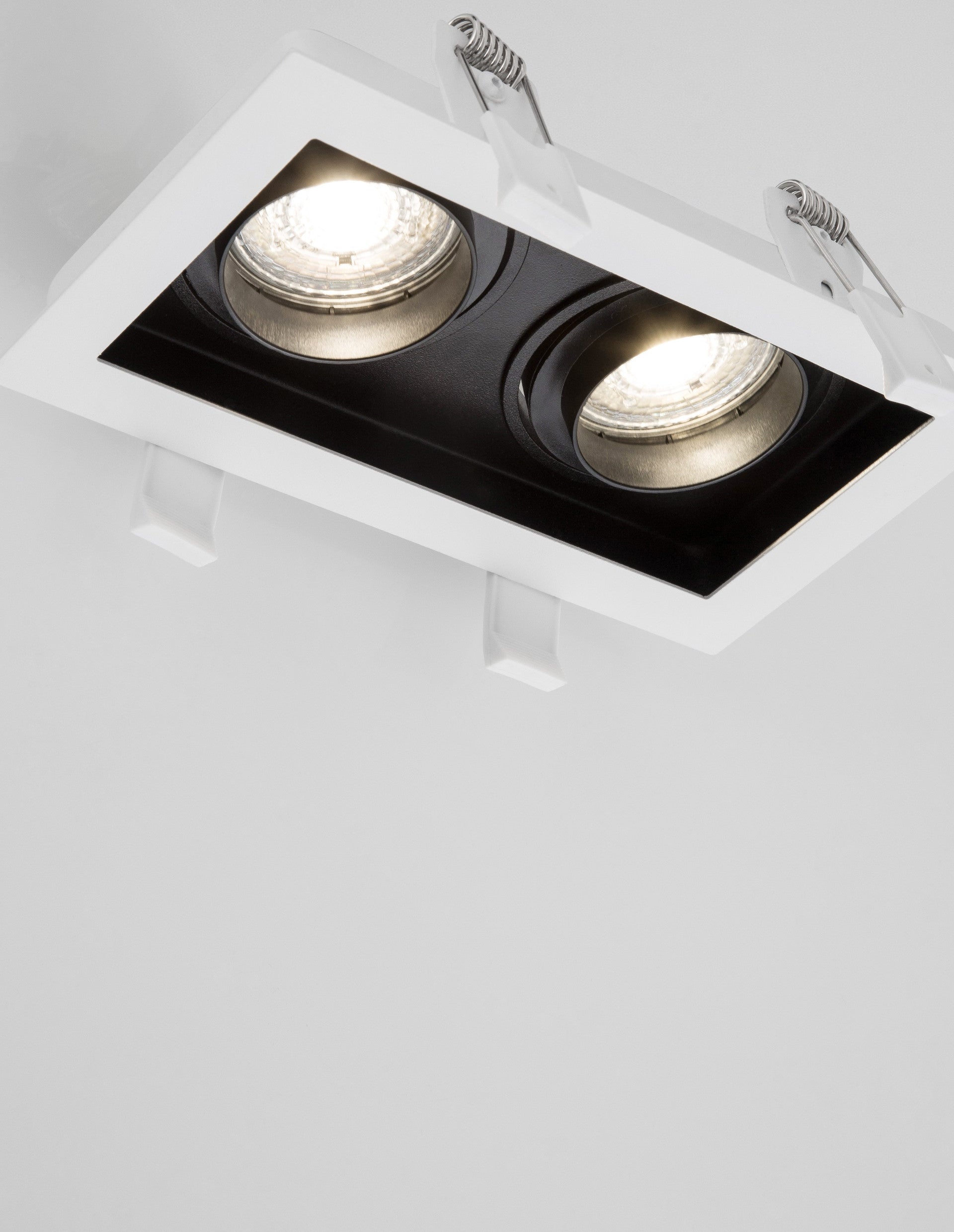 Техническо осветление CEDI GU10 2x50W Черно и бяло алуминий L18.3 W10 H3.8см