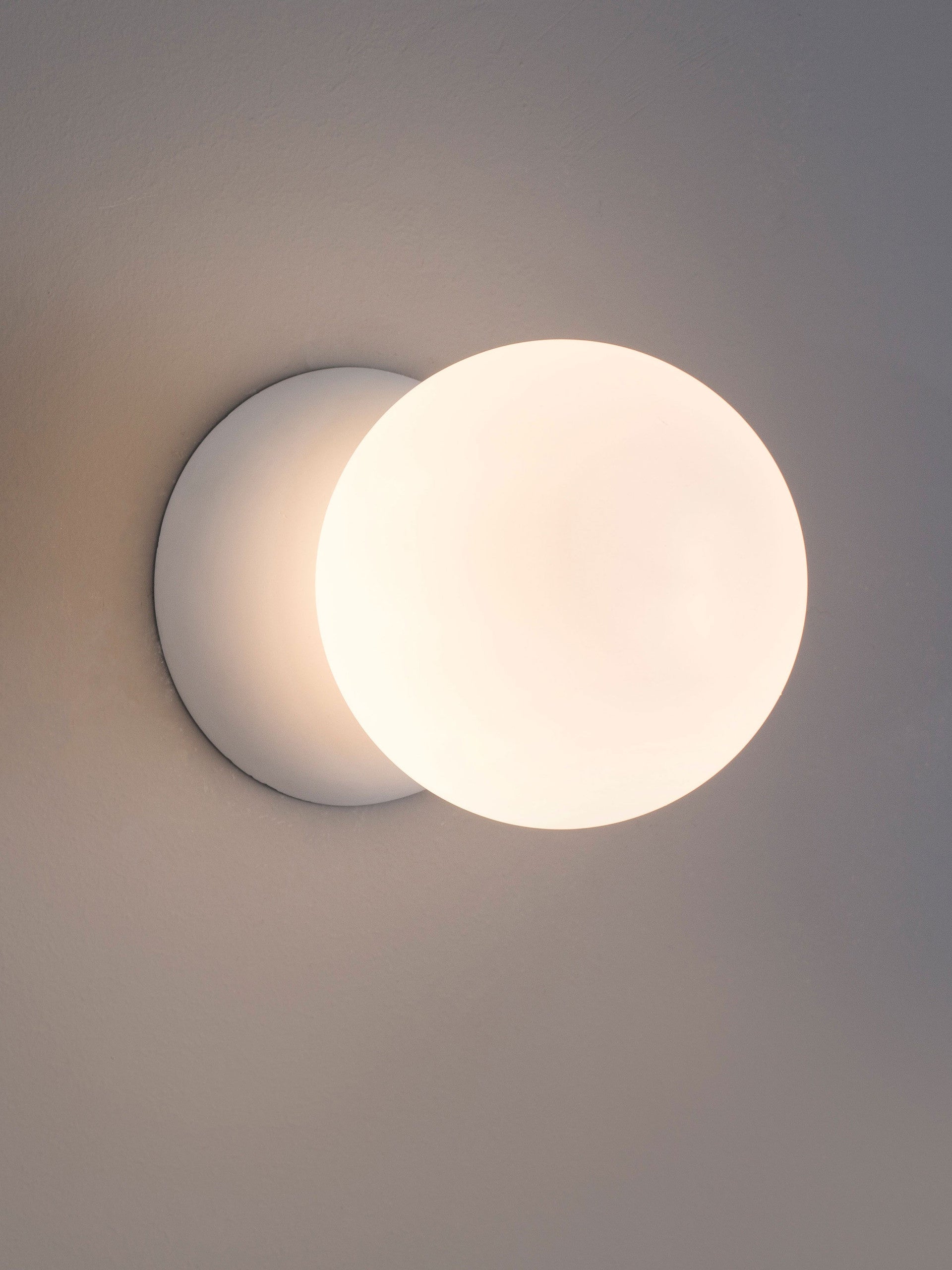 Висящо осветително тяло (пендел) ZERO LED G9 5W Бял гипс и опалово стъкло