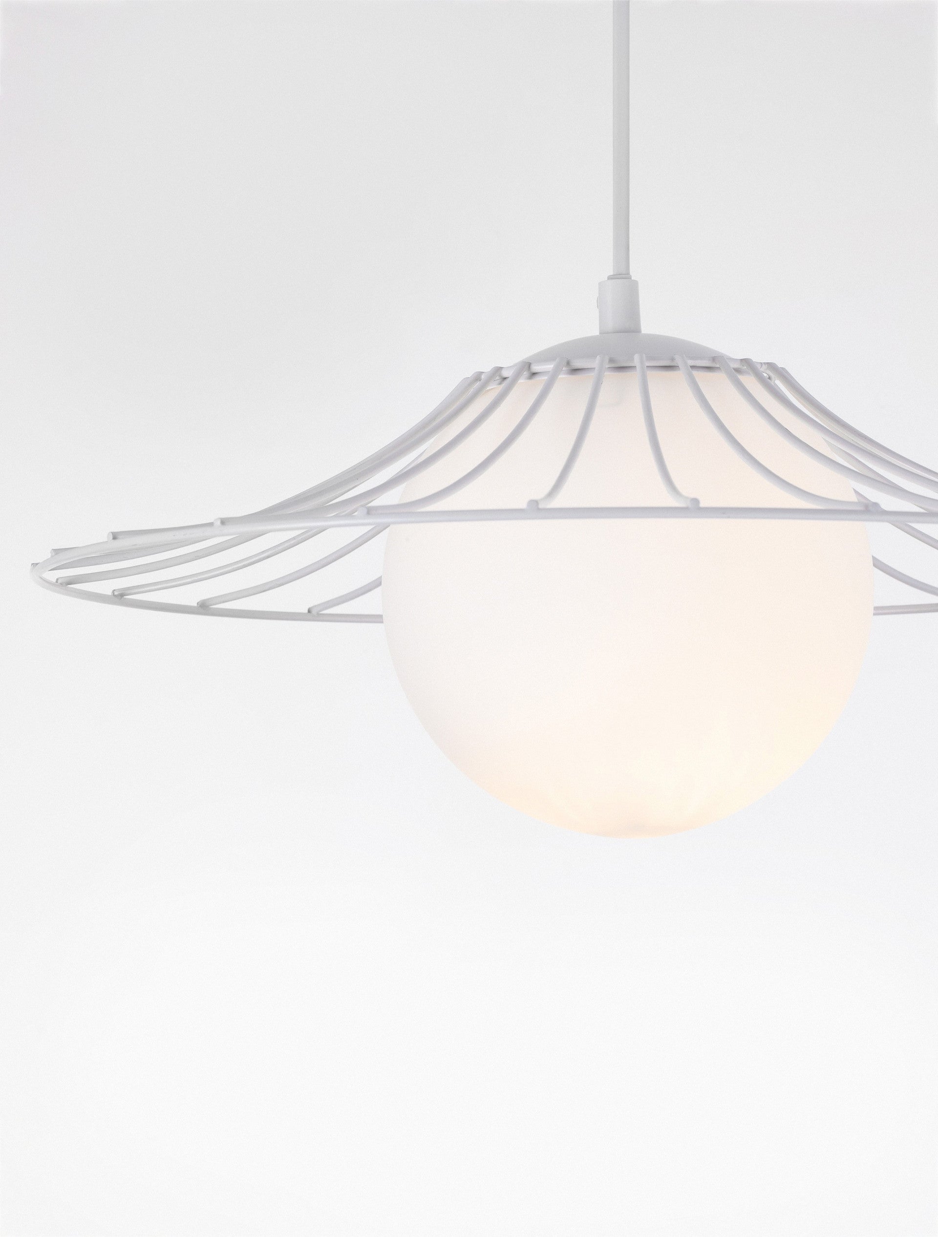 Висящо осветително тяло (пендел) FLY 12W LED E27 Матово бял, опалово стъкло ⌀36
