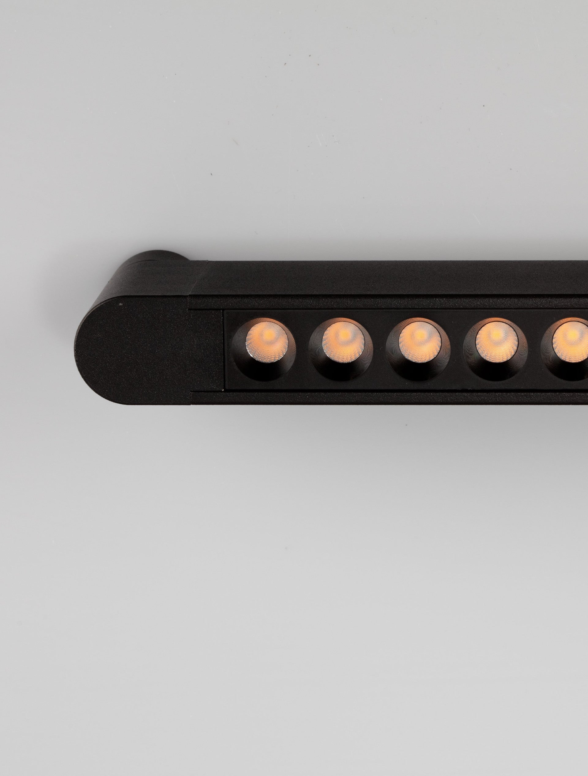 Техническо осветление SYMMETRIC LED 24W RA90 DC24V CCT 2700-6500K DALI матово черен алуминий