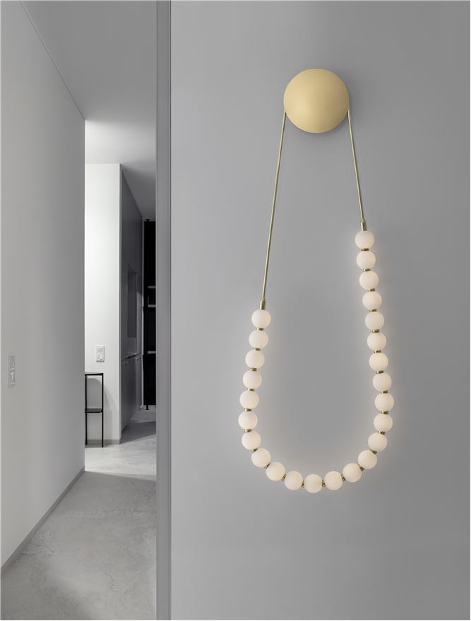 Висящо осветително тяло (пендел) PERLA 56W LED Златен метал и опалово стъкло L50 W5.3 H132см