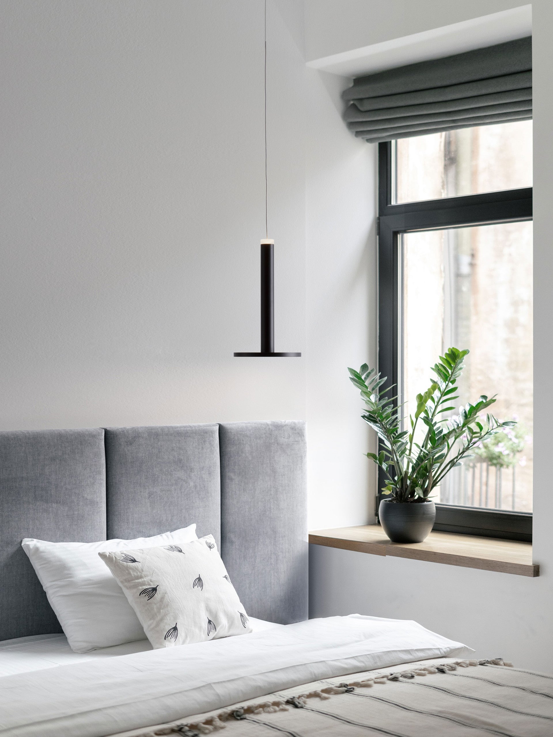 Пендел PALENCIA LED 10W 230V, черен мат метал, регулируема височина, ⌀15 H160см