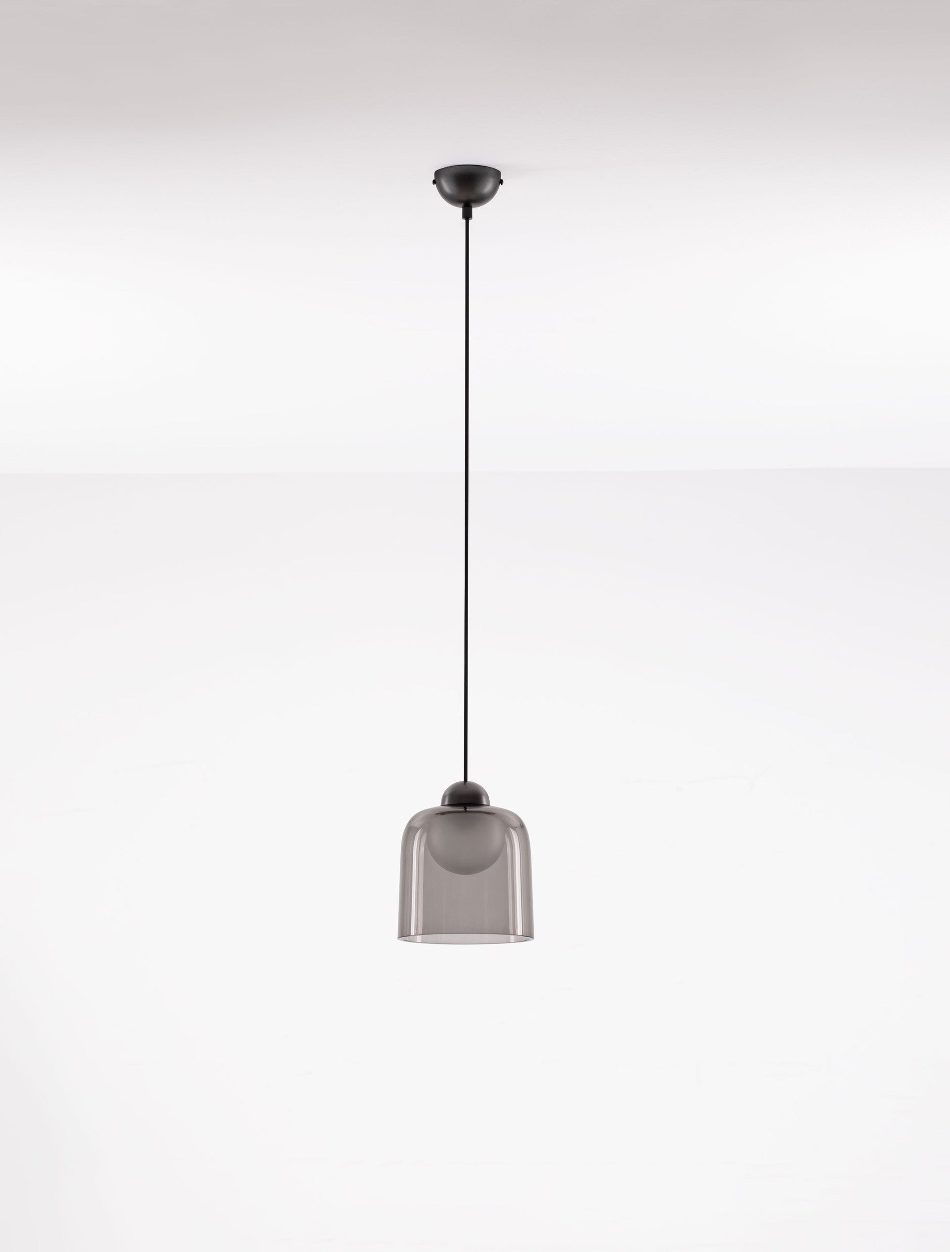 Висящо осветително тяло (пендел) DIONE LED 5W 220-240V ⌀14 H200см Пясъчно черен карбон стомана и опушен акрил
