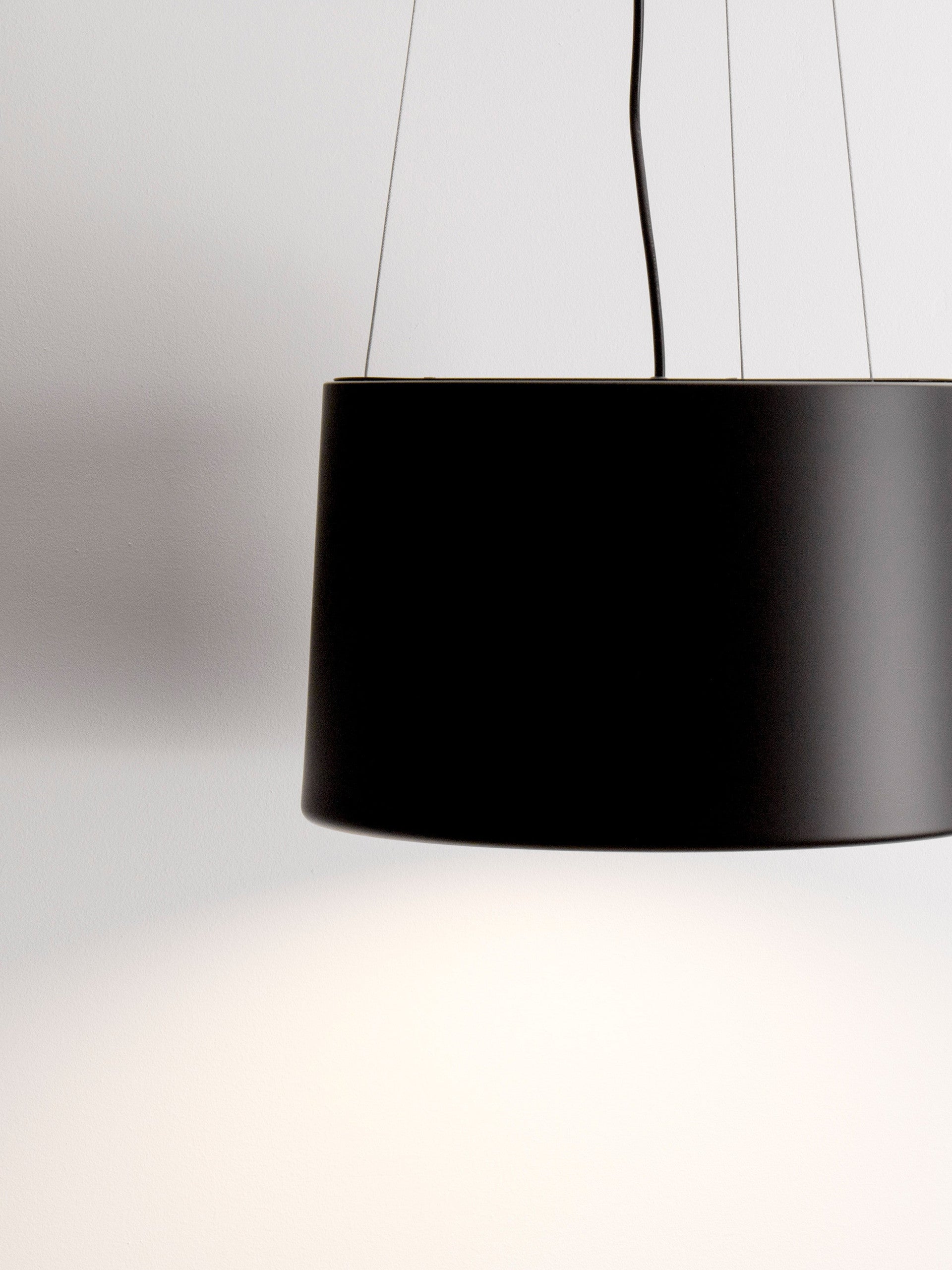 Висяща лампа ATIL 24W LED, пясъчночерна, алуминий и стомана, ⌀35 H210см