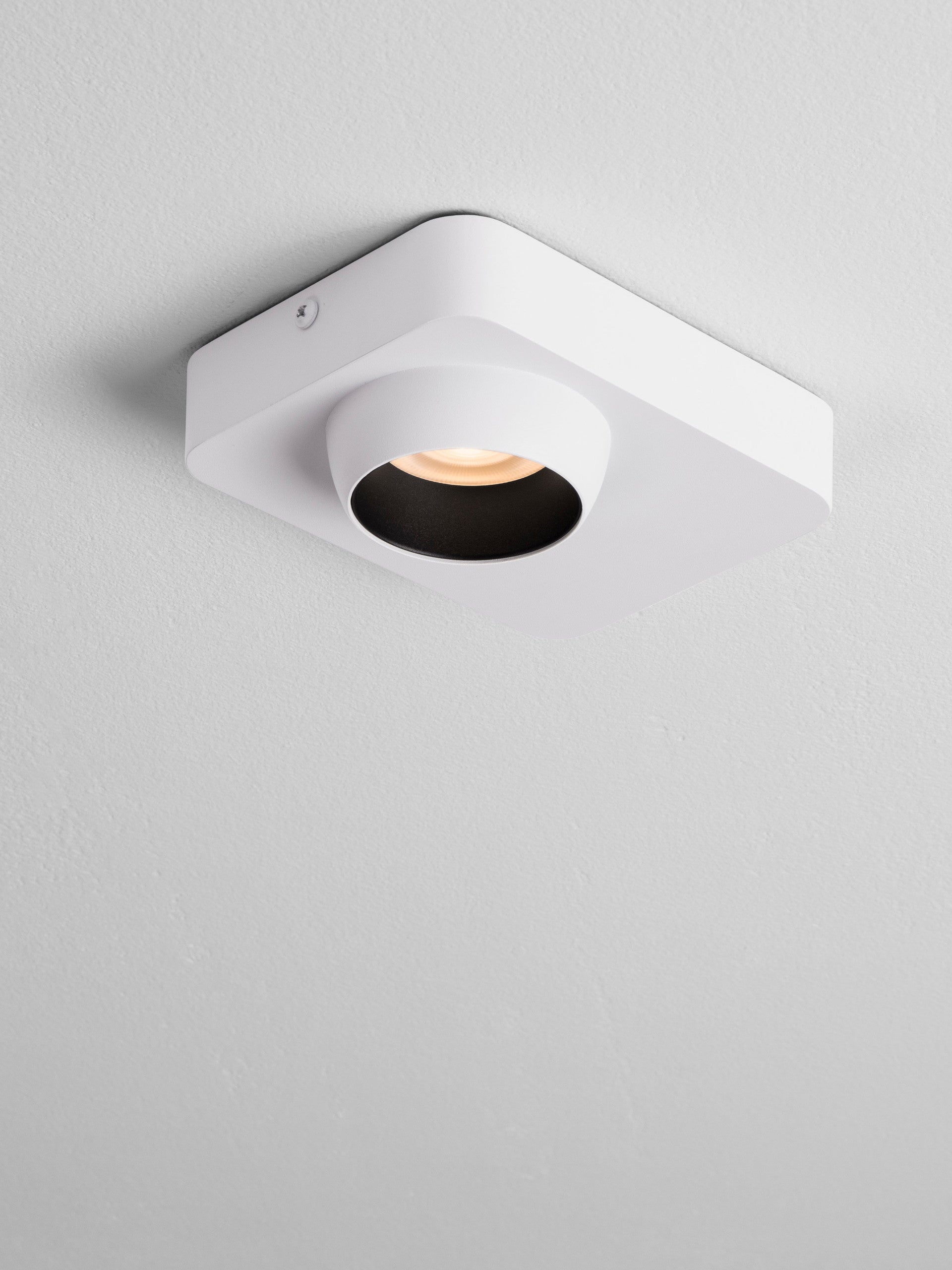 Висящо осветително тяло (пендел) KEDROS LED 9W Матово бял L14 W11 H5см