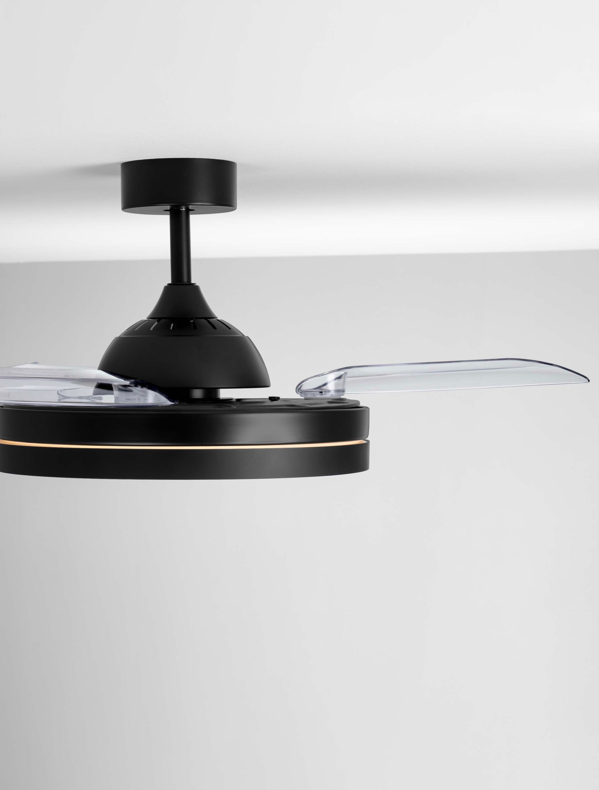 Висящо осветително тяло (пендел) NEVMA 36W LED Матово черен метал и ABS