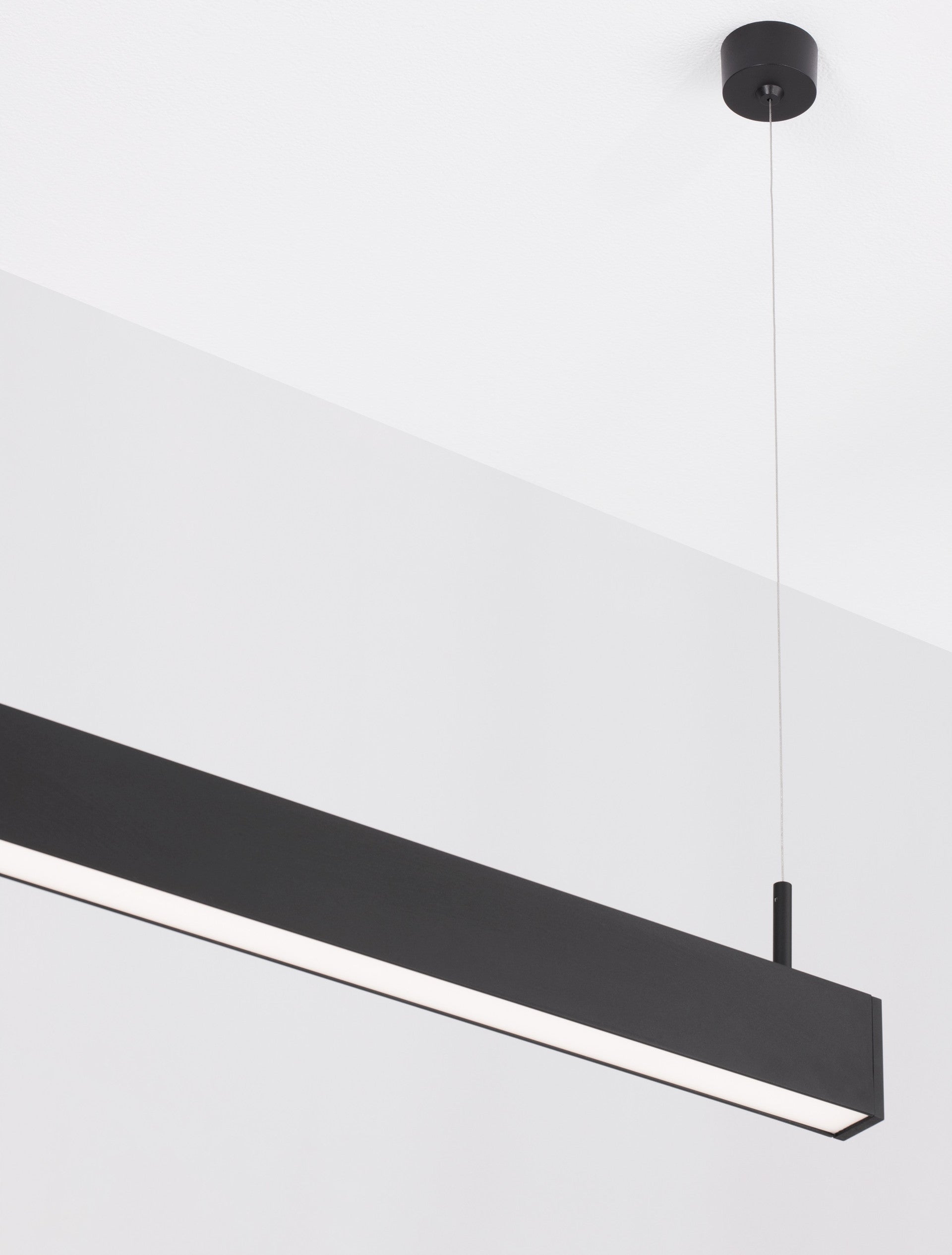Техническо осветление LINA офис PMMA PS LED 40W 3000K Черен IP20 L1207 W35 H70мм