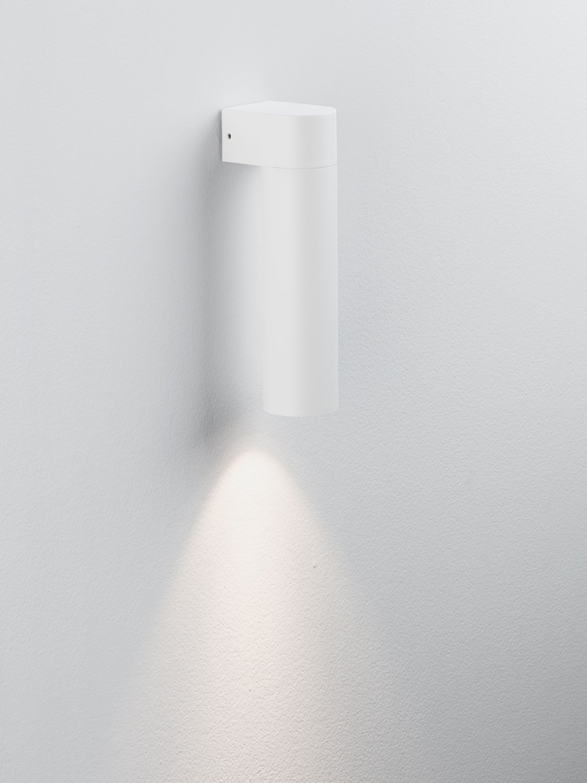 Външна стенна лампа LUSY 5W LED, пясъчнобял алуминий и стъкло IP65 3000K