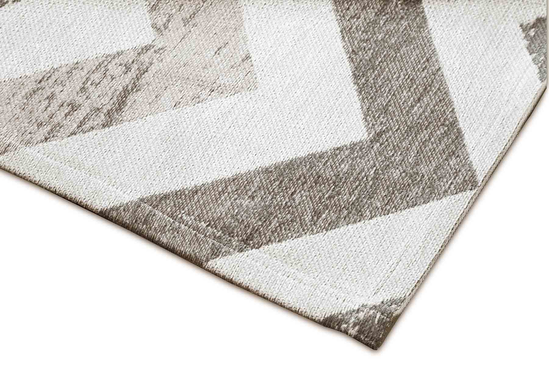 Vena Taupe
