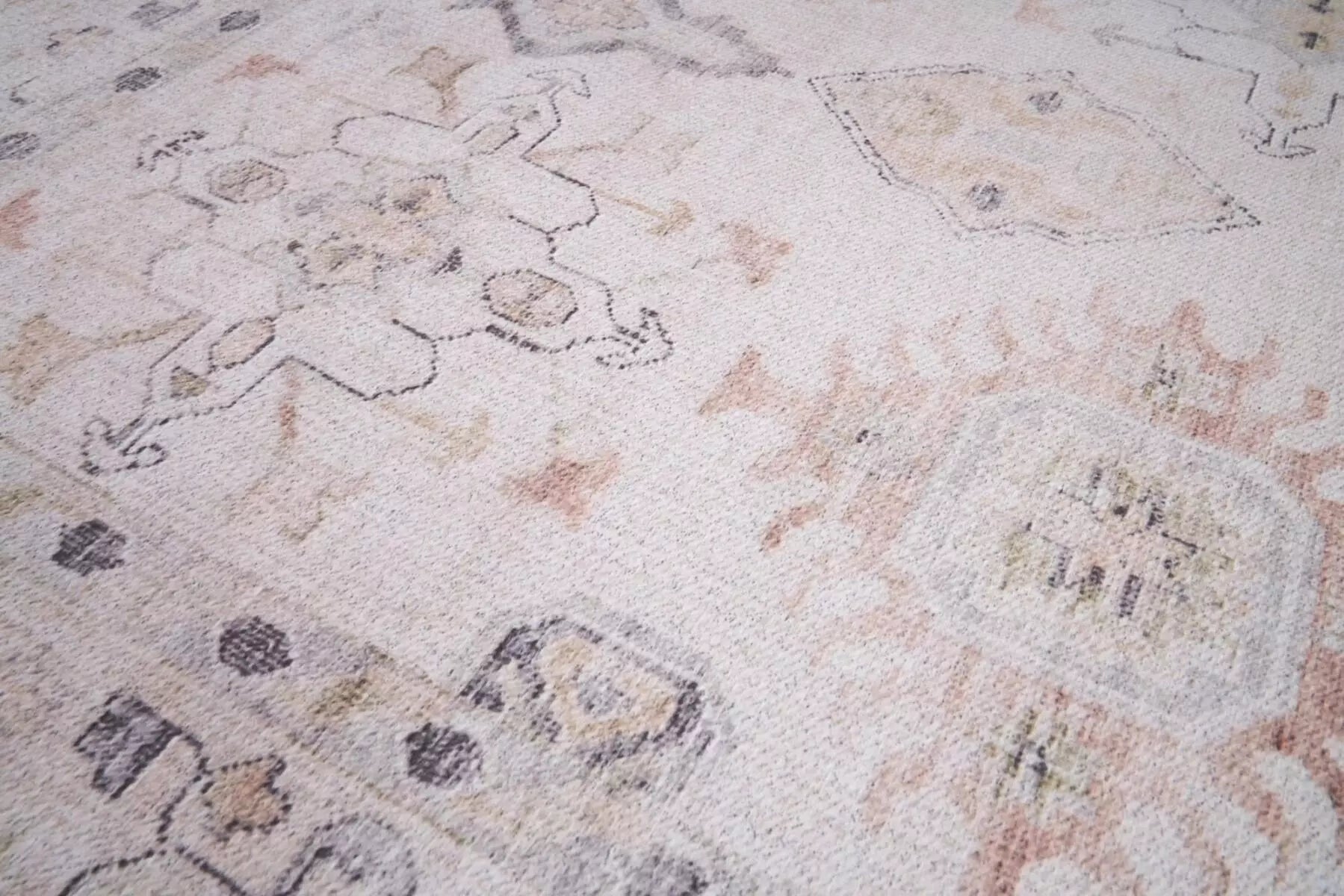 Aman Beige