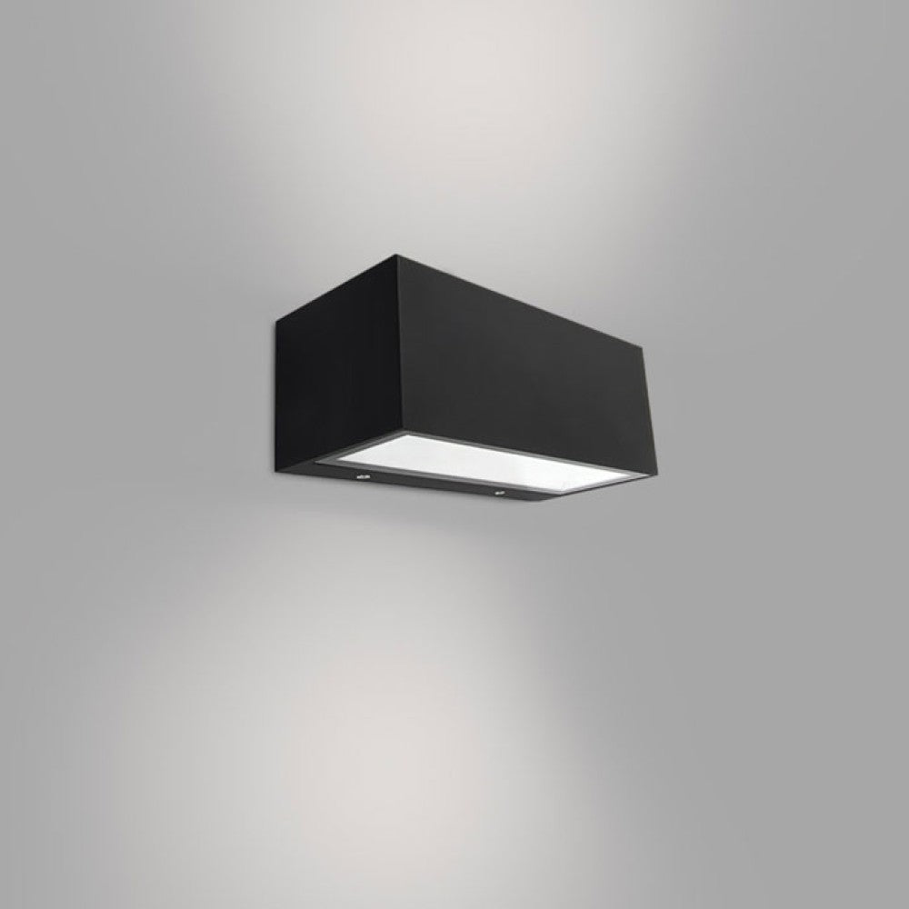 Фасаден LED аплик Cubetto | Двупосочно светене | 12W | 3000K | IP65