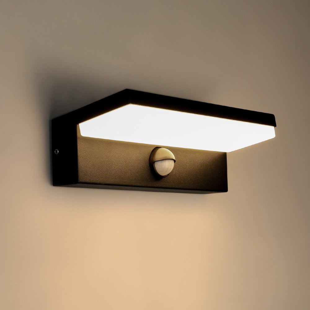 Фасадна LED лампа Brio | PIR сензор | IP54 | 9W | 3000K - alternate view