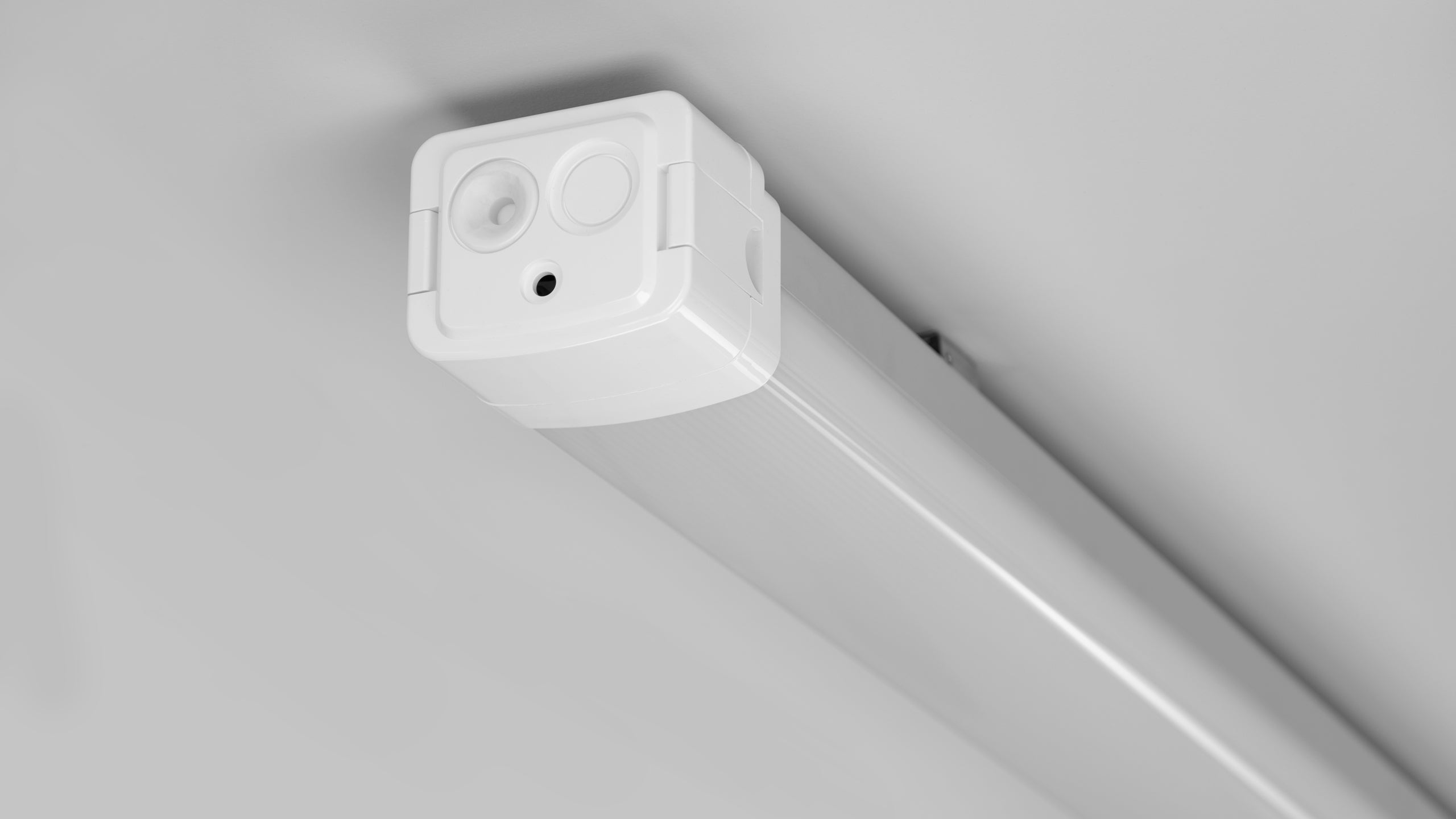 Индустриално LED осветително тяло Alaska Pro | 120cm | 55W | IP66 | 4000K